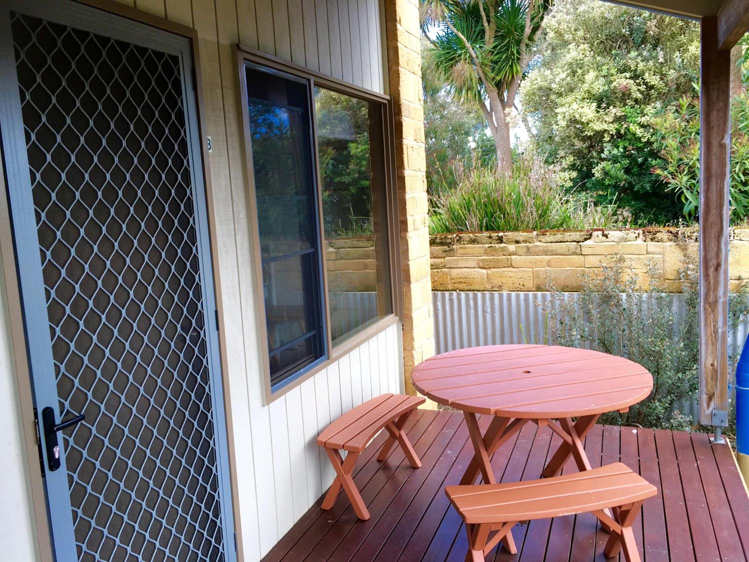 Port Campbell Guesthouse & Flash Packers