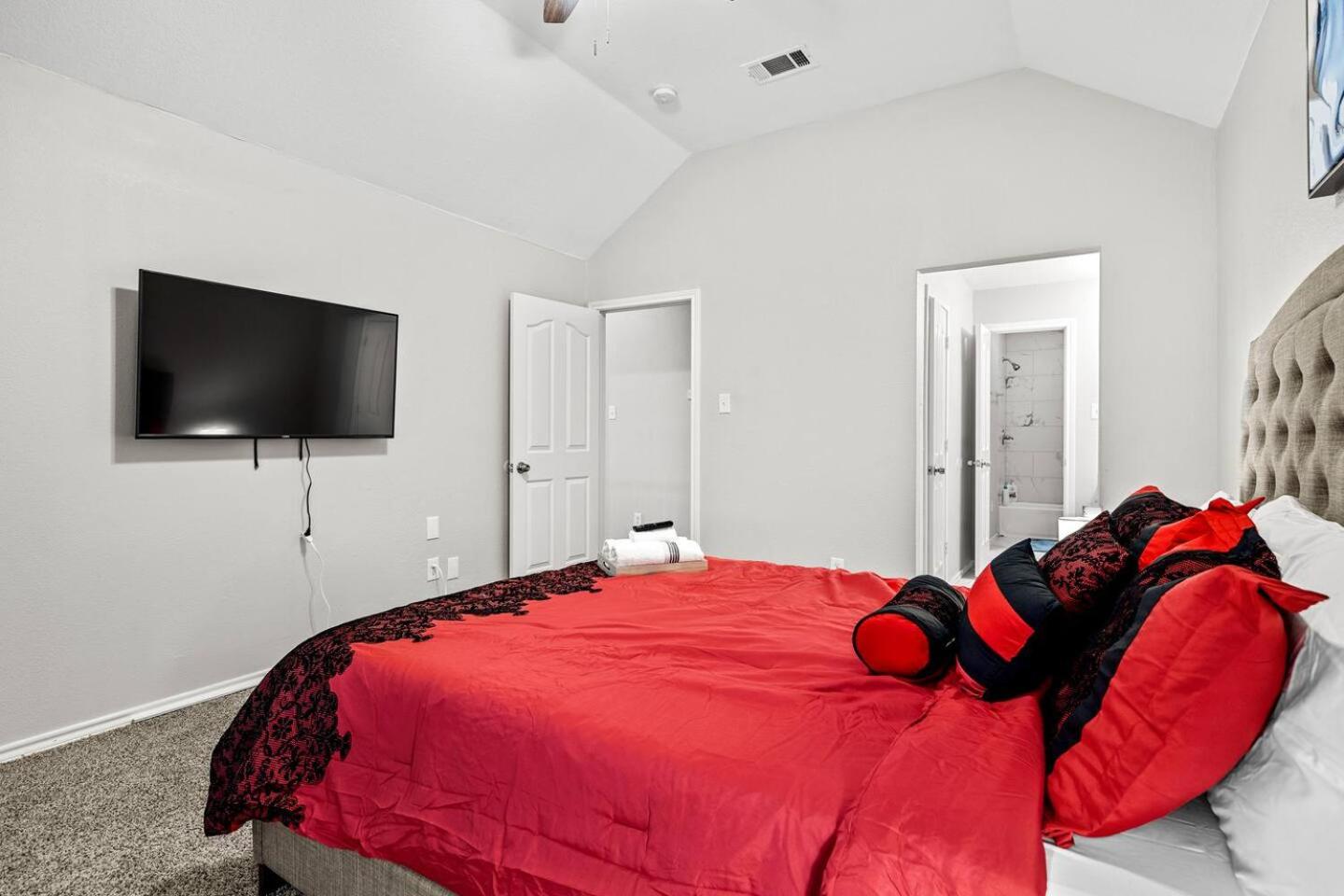Spacious 4-Bedroom Home for Relocating Families
