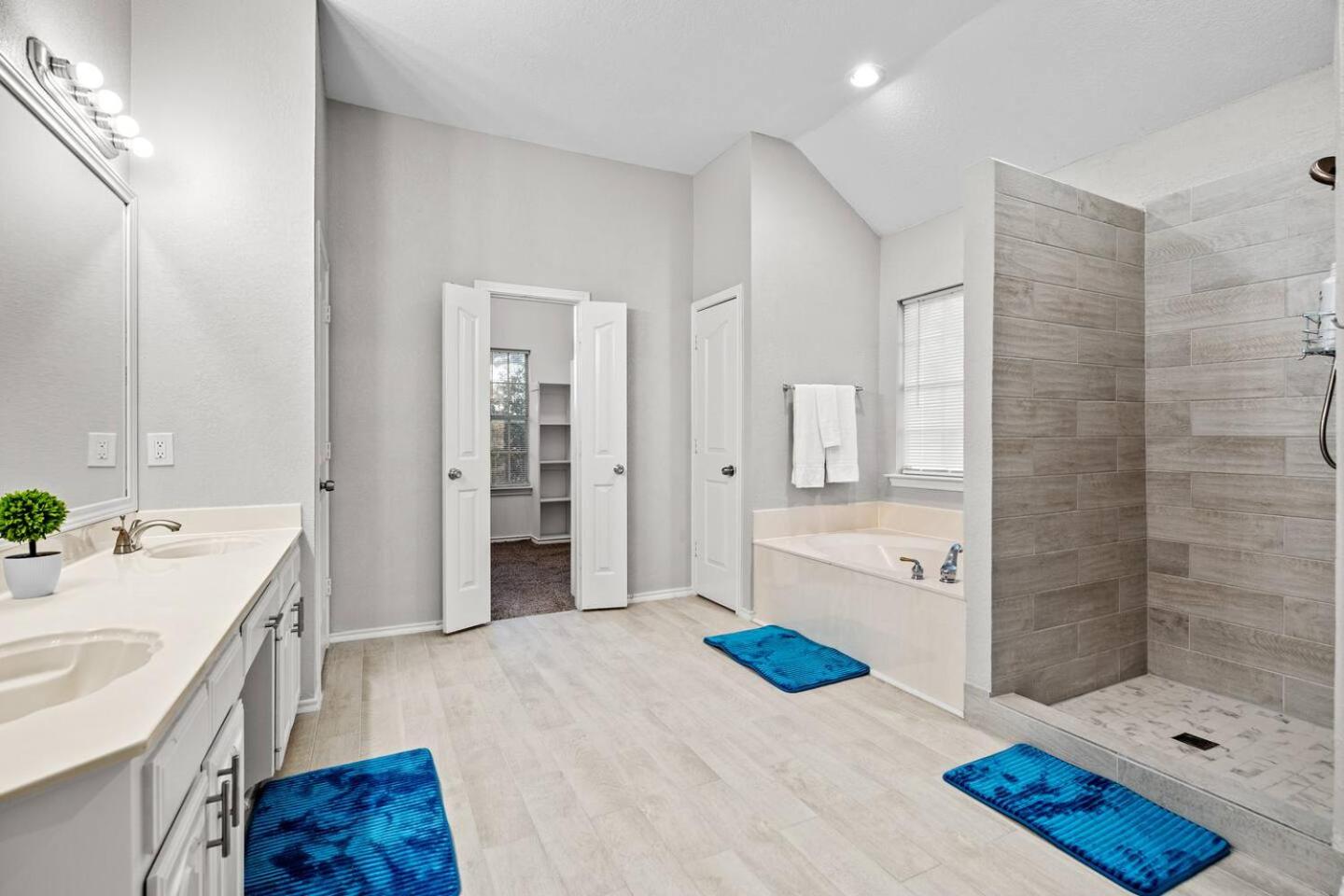 Spacious 4-Bedroom Home for Relocating Families