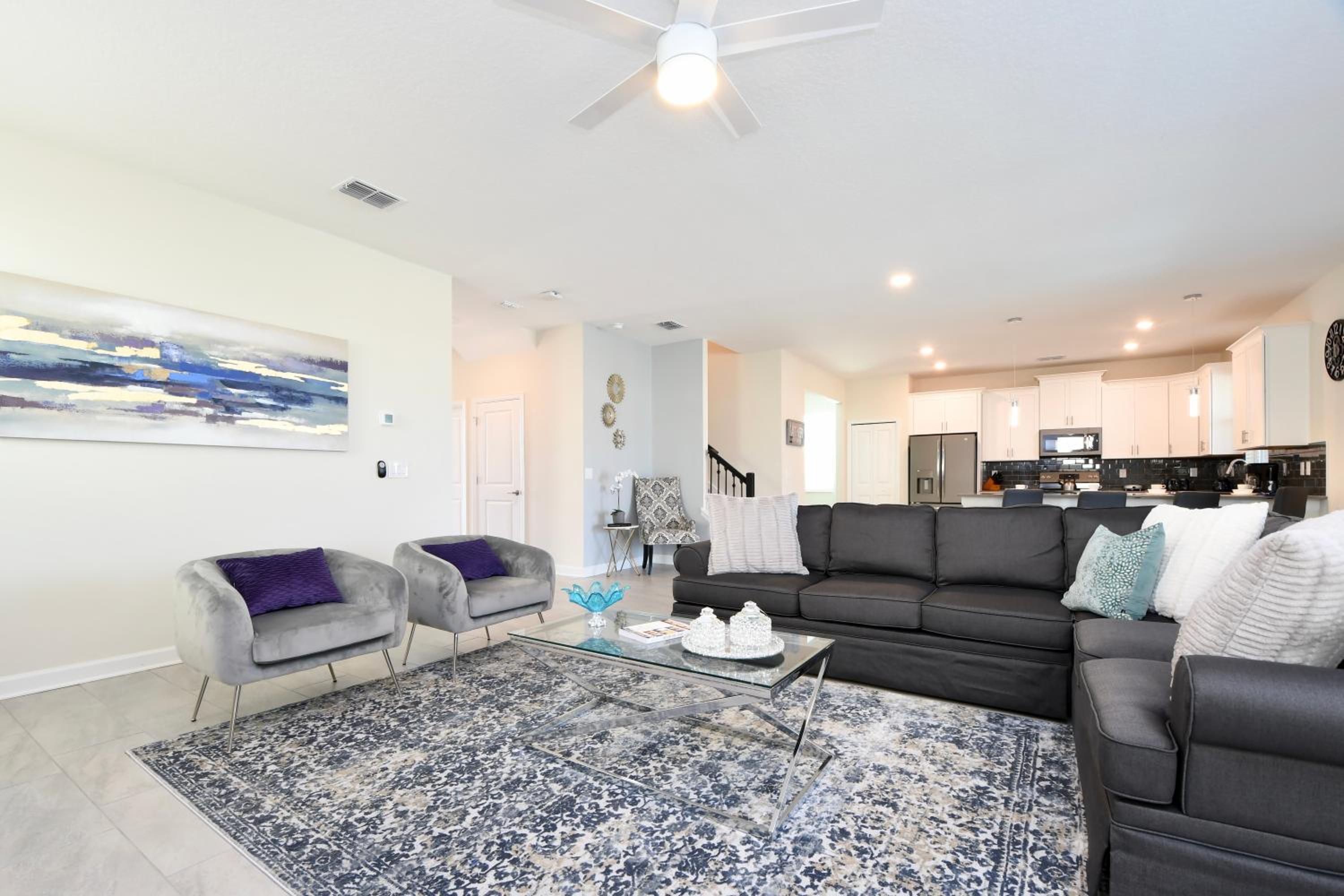 Modern Oasis Near Shopping n Golf Course w Pool