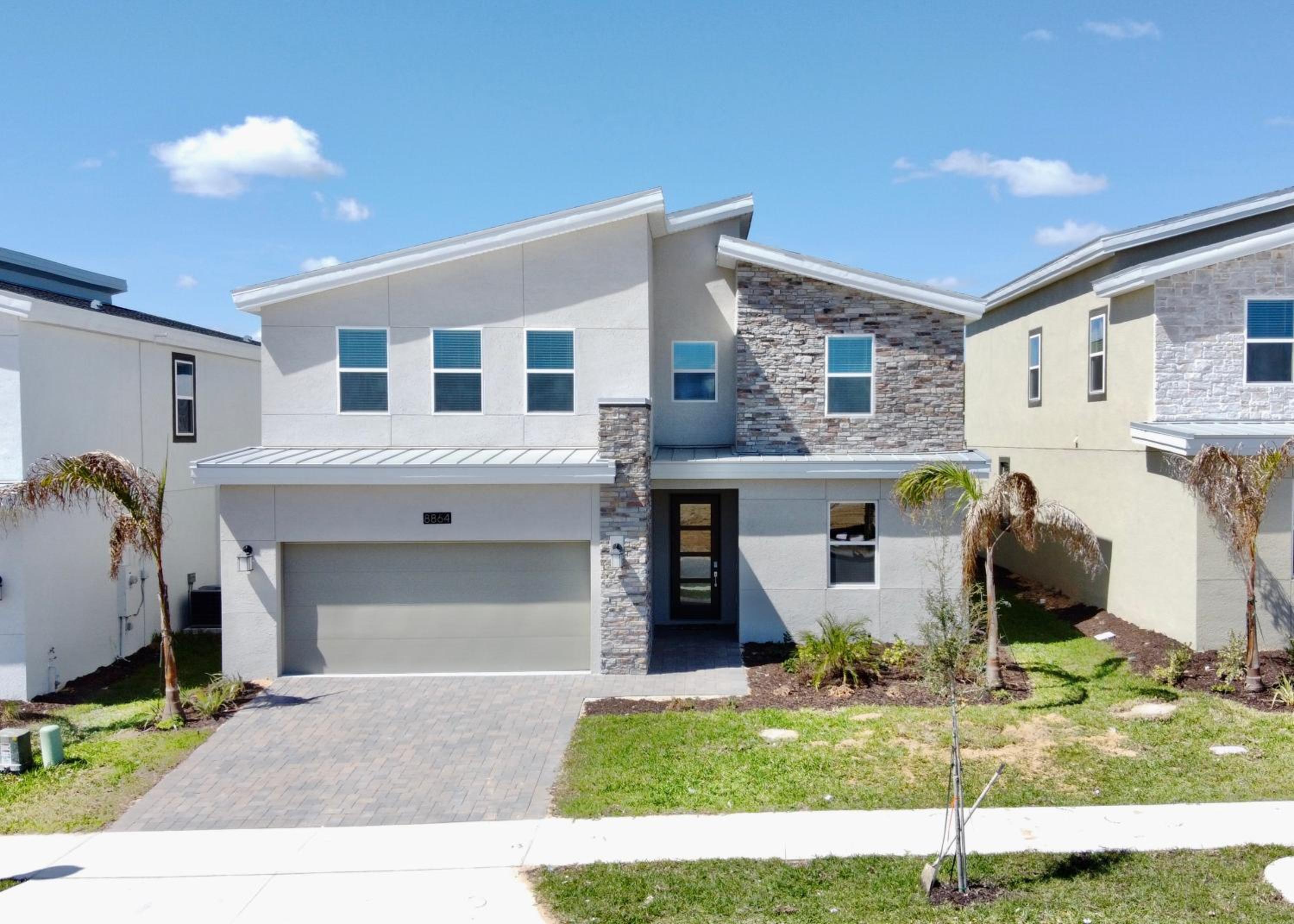 Modern Oasis Near Shopping n Golf Course w Pool