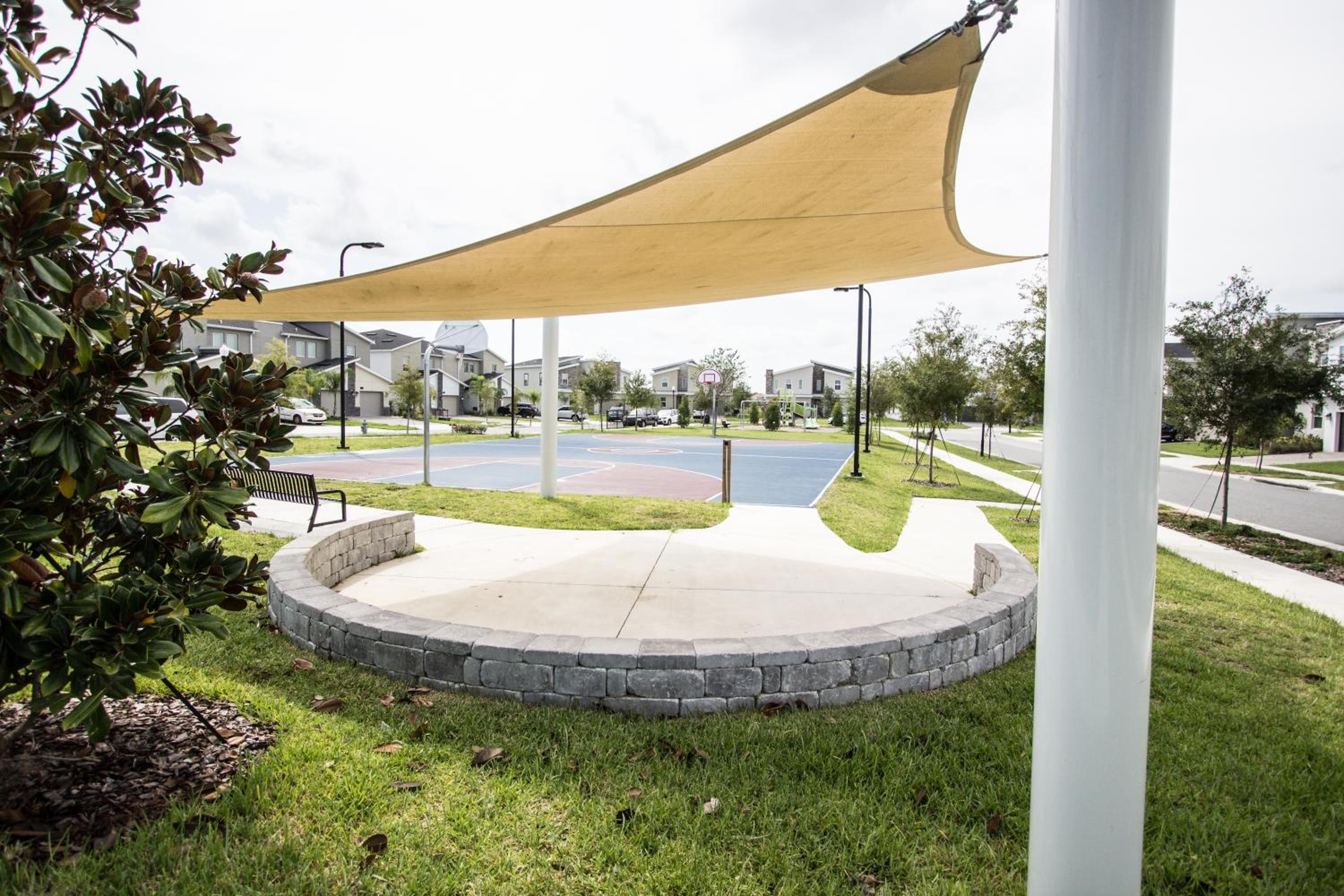 Modern Oasis Near Shopping n Golf Course w Pool