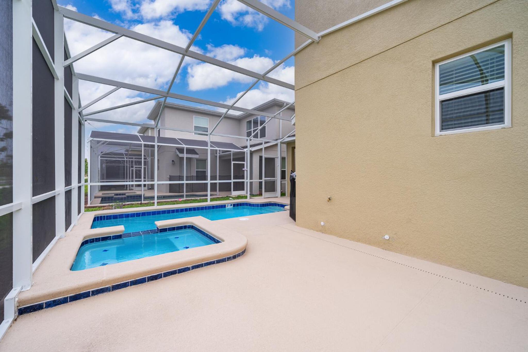 Champions Gate 5BR w/ Pool, Sleeps 12
