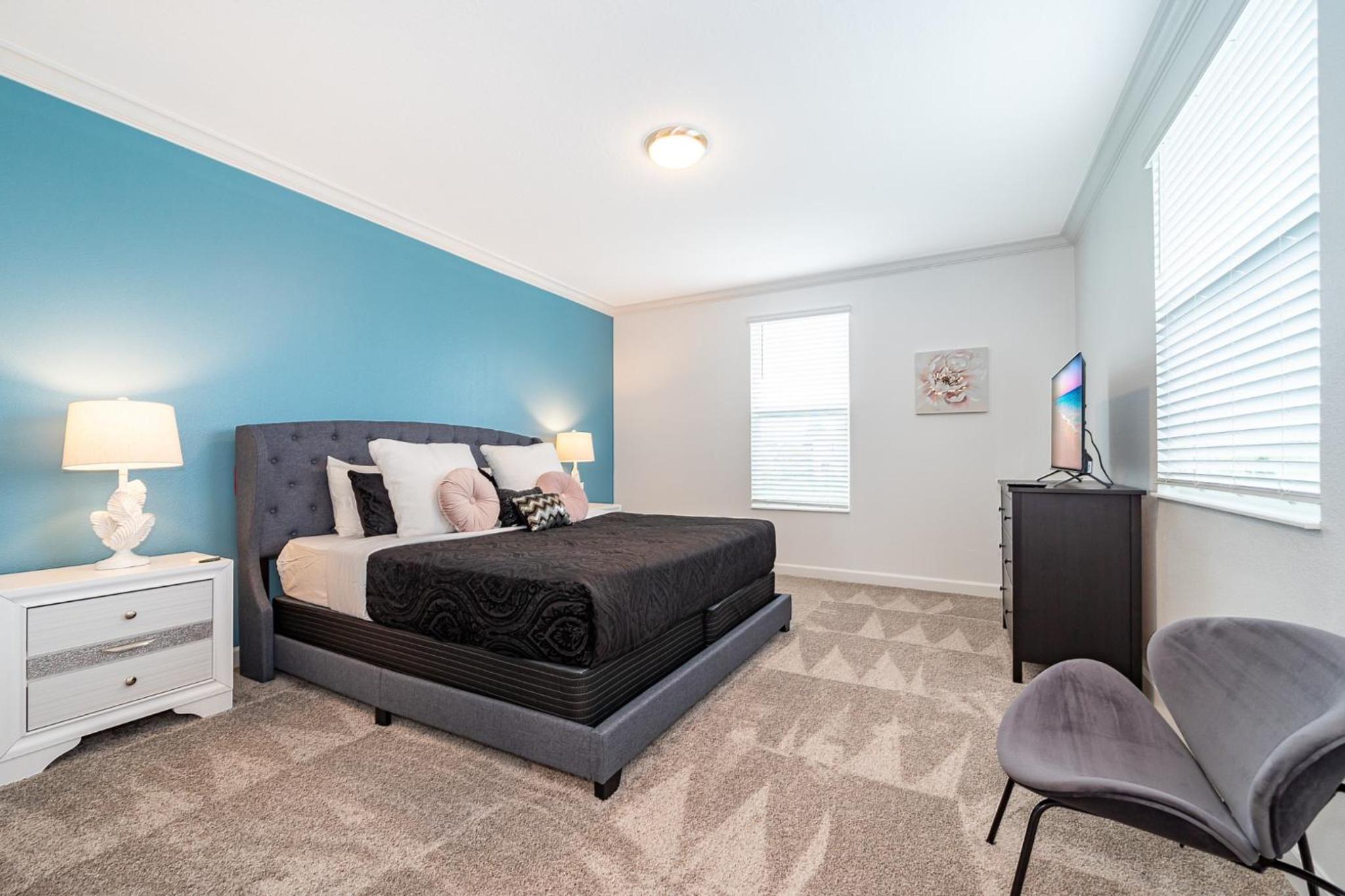 Champions Gate 5BR w/ Pool, Sleeps 12