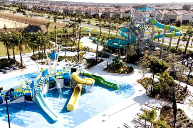 Champions Gate 5BR w/ Pool, Sleeps 12