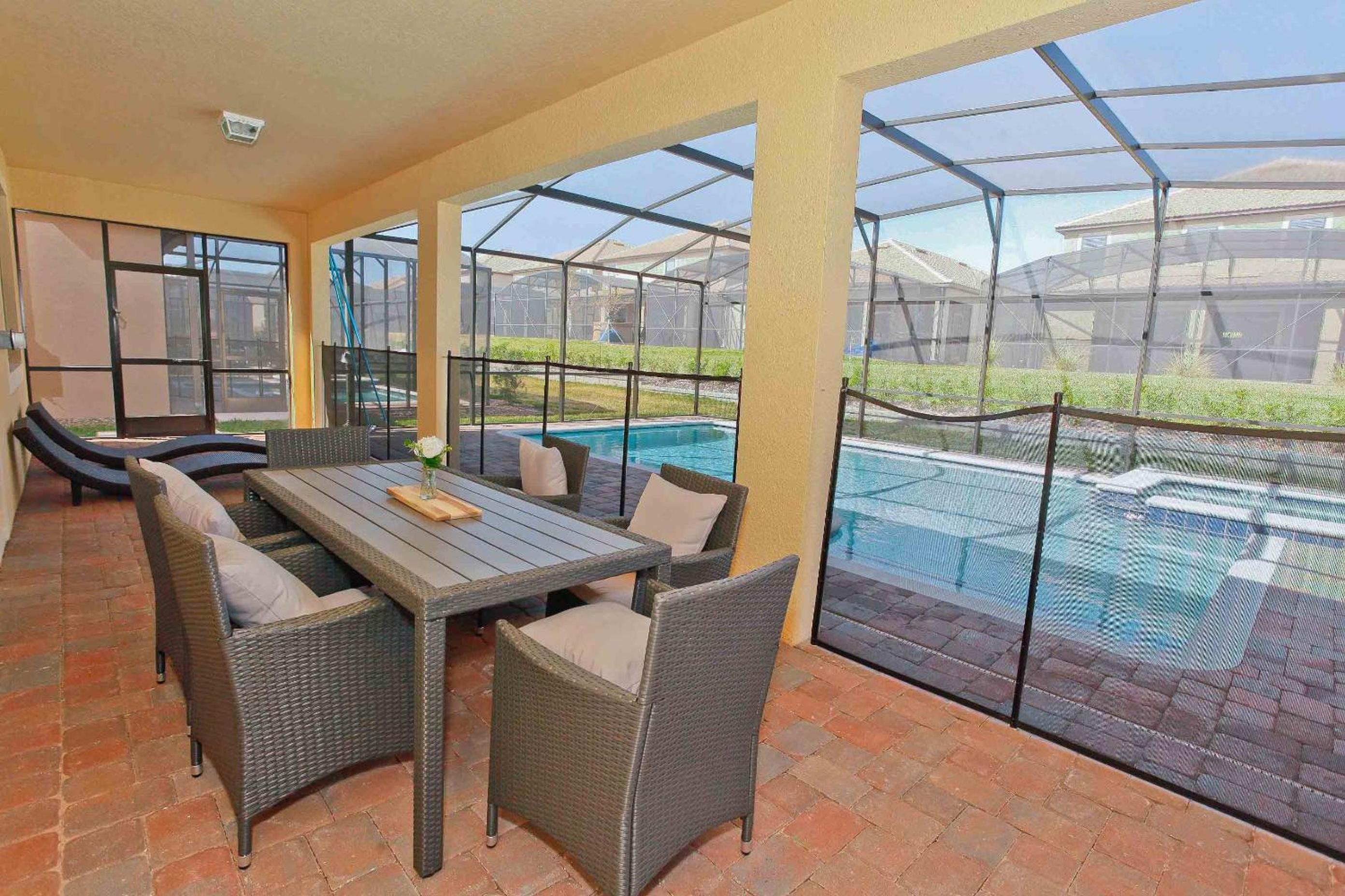 Spacious family getaway in Champions Gate Resort