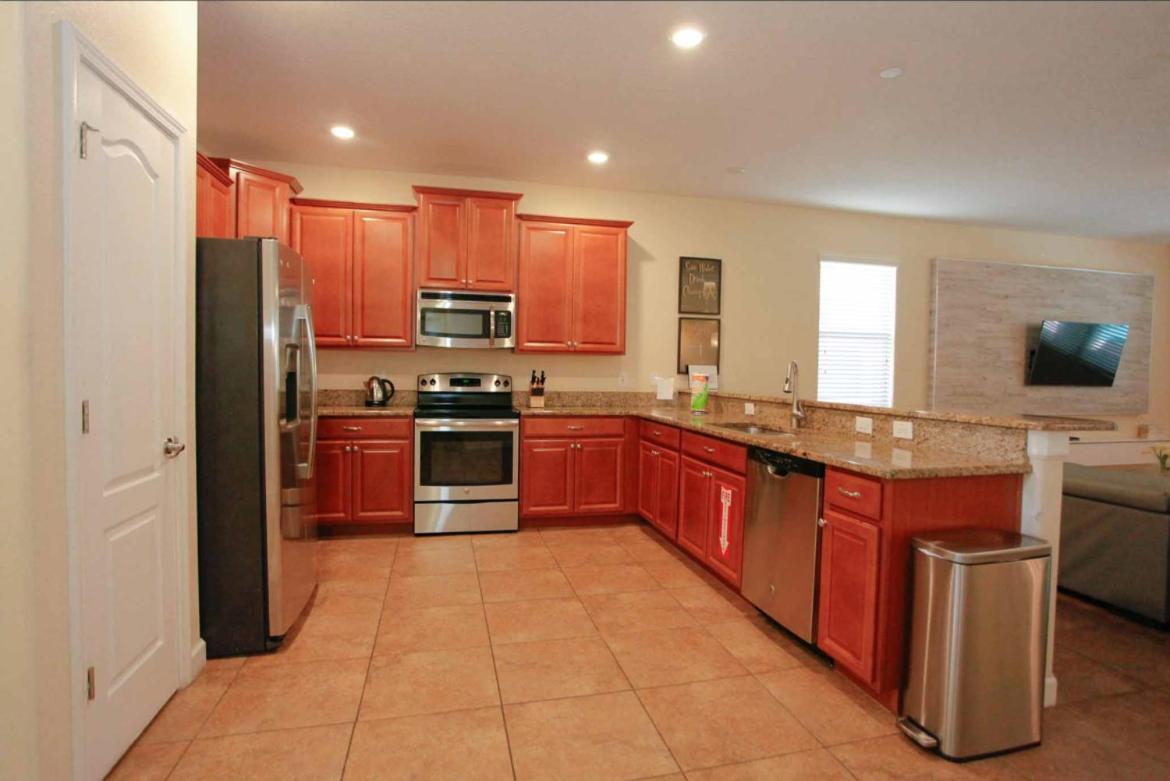 Spacious family getaway in Champions Gate Resort