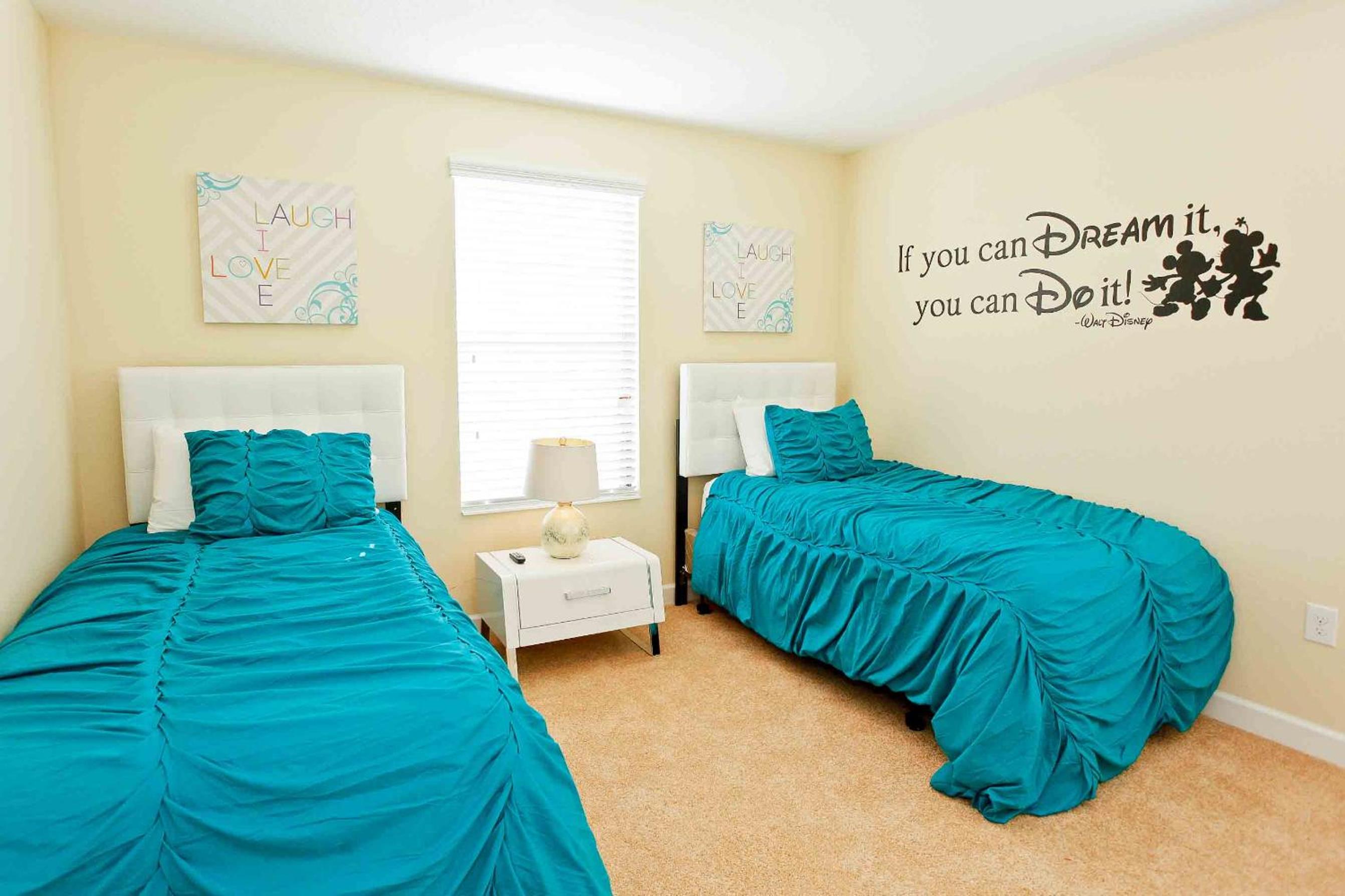 Spacious family getaway in Champions Gate Resort