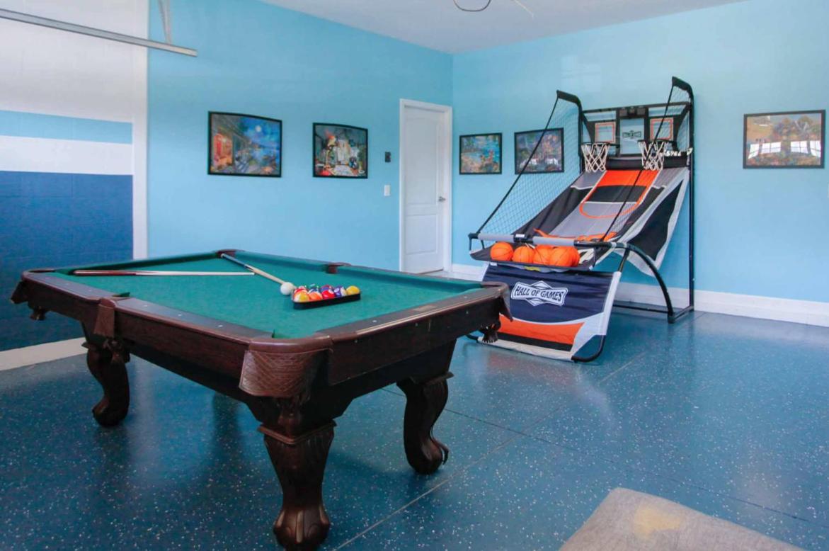 Spacious family getaway in Champions Gate Resort