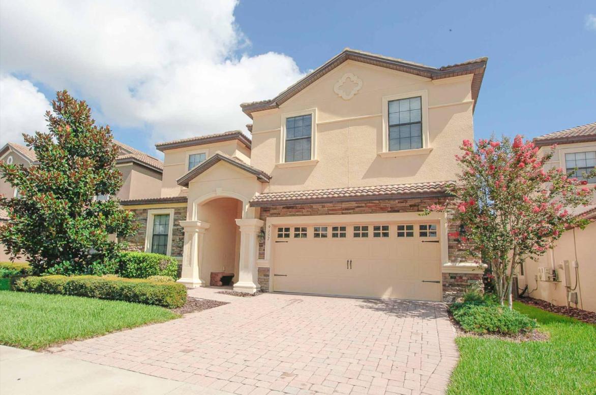 Spacious family getaway in Champions Gate Resort