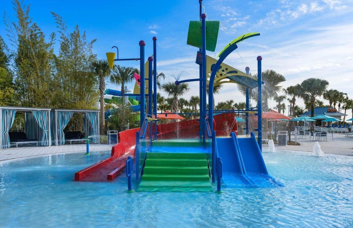 Spacious family getaway in Champions Gate Resort