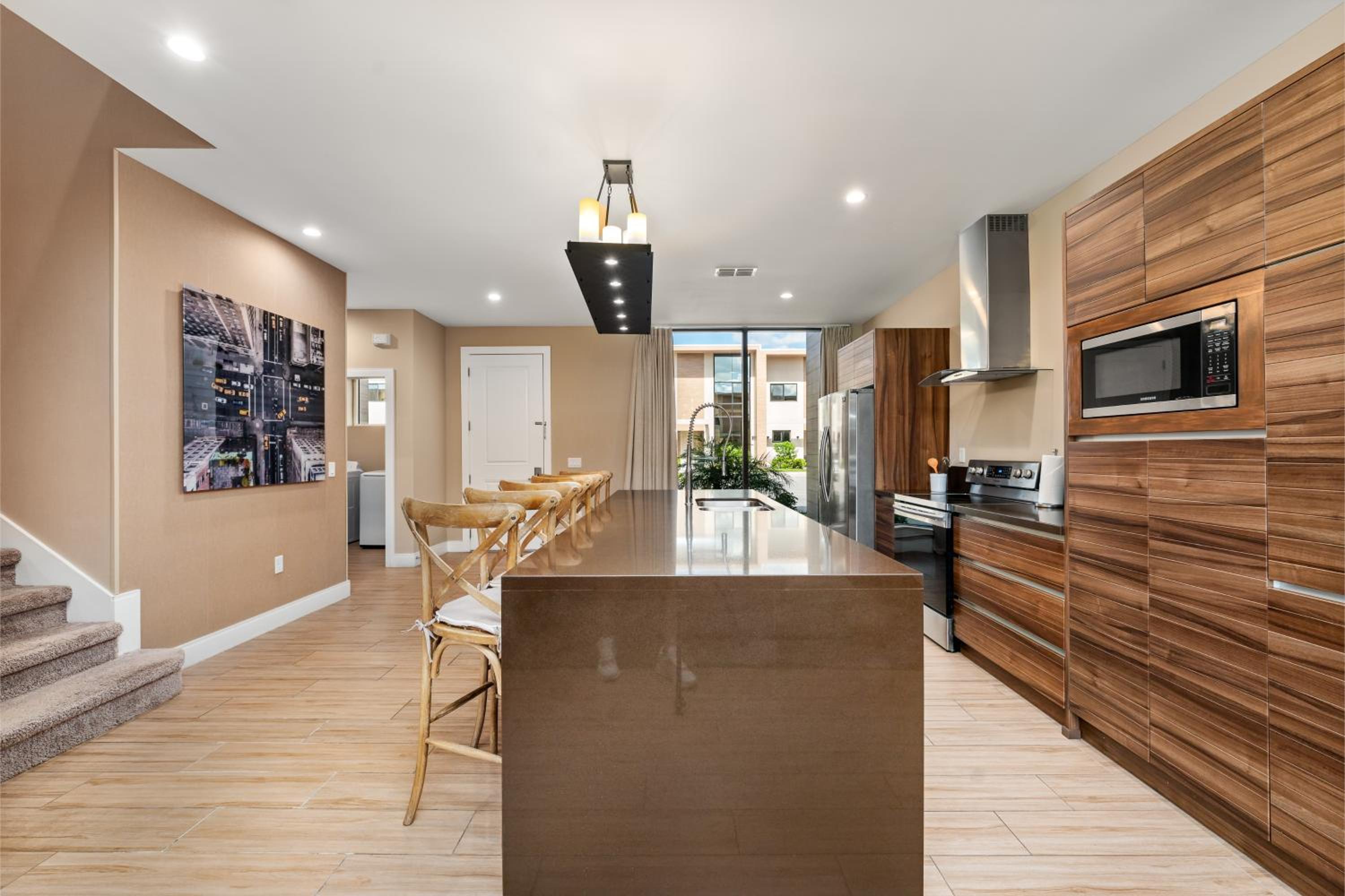 Bright and Modern Townhome at Magic Village – Superb Disney Location