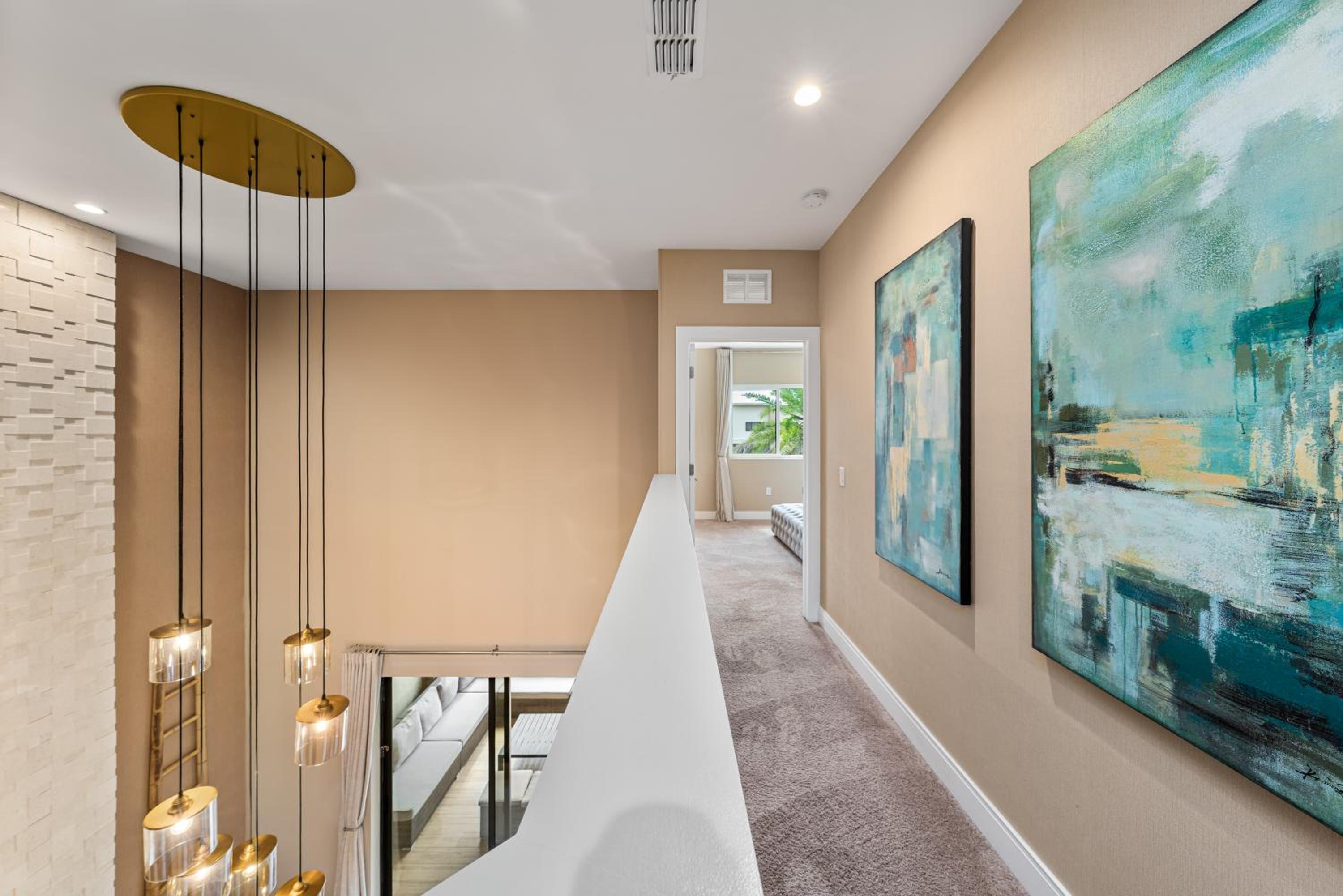 Bright and Modern Townhome at Magic Village – Superb Disney Location