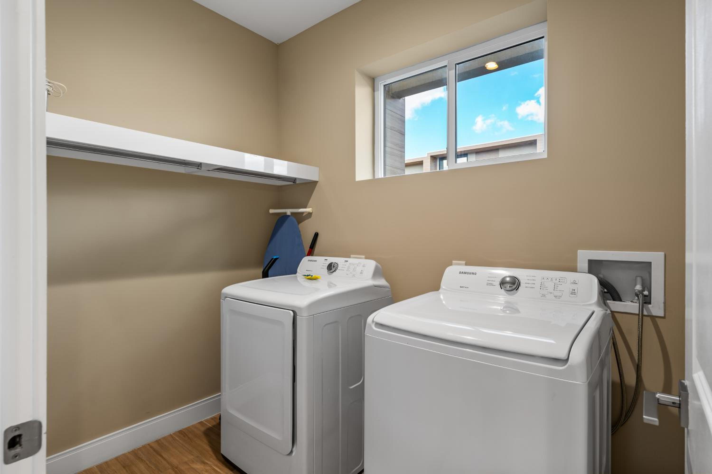 Bright and Modern Townhome at Magic Village – Superb Disney Location