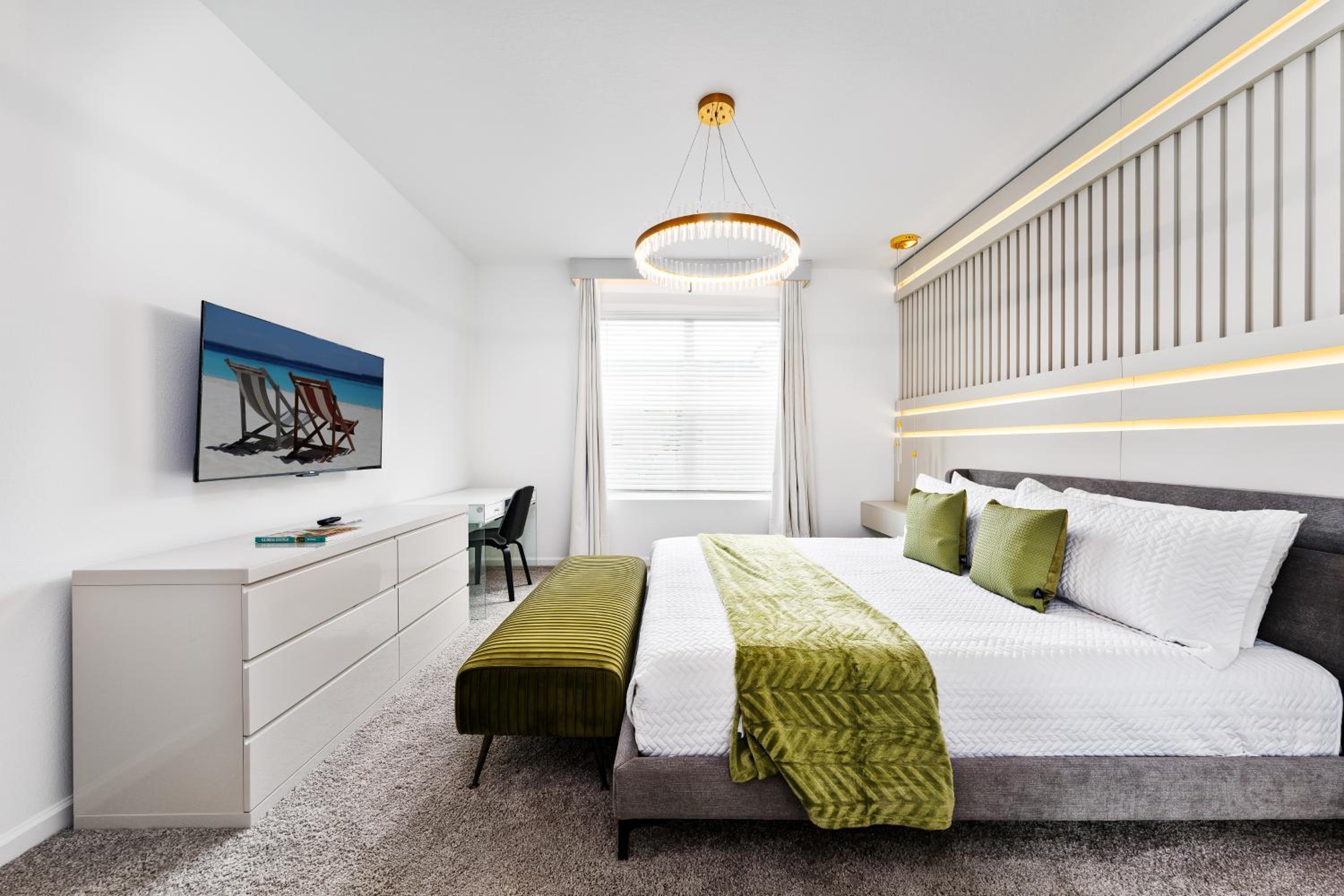 Orlando Oasis: Themed Rooms, Pool & Surf Simulator