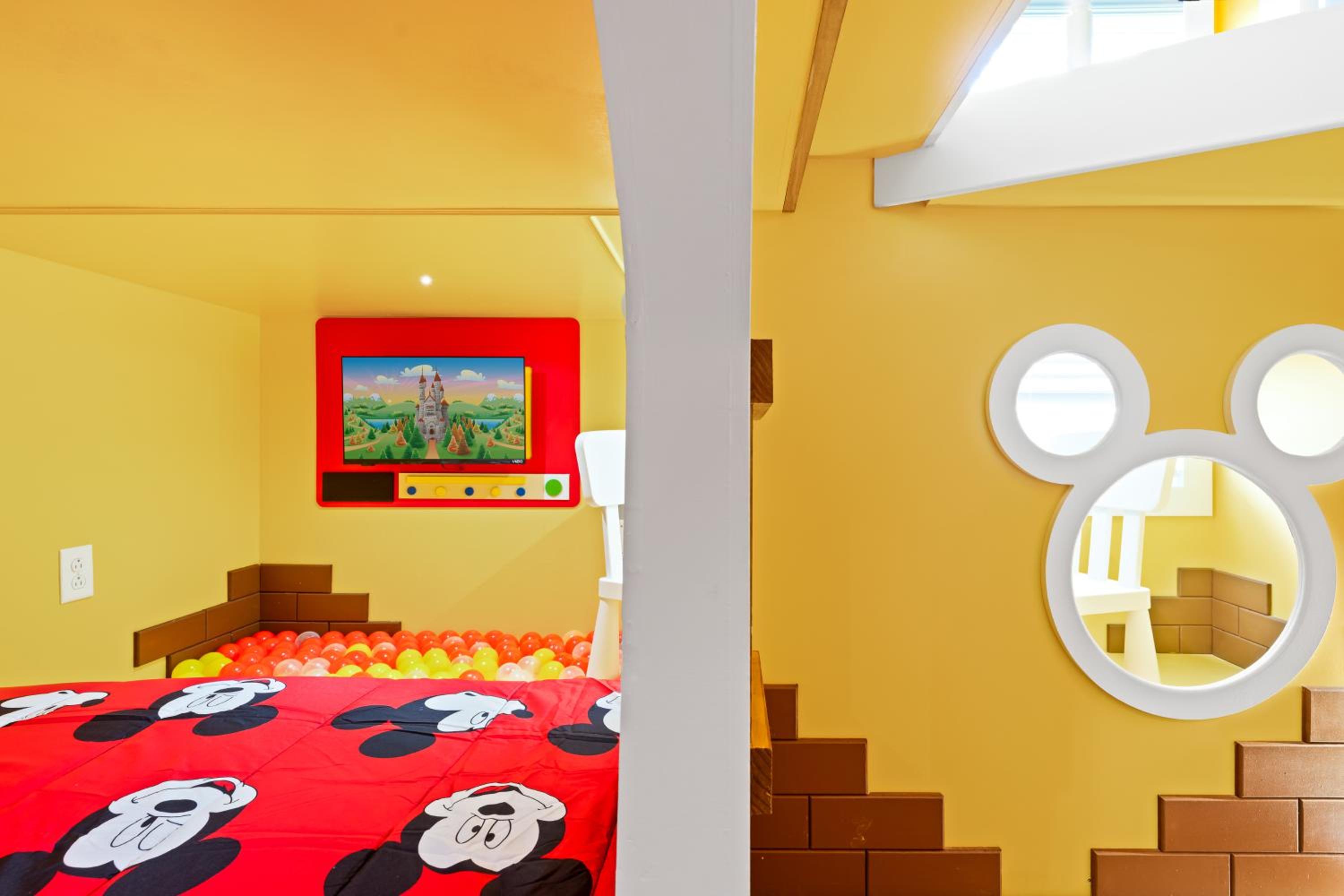 Perfect for children! With Epic Themed Bedrooms