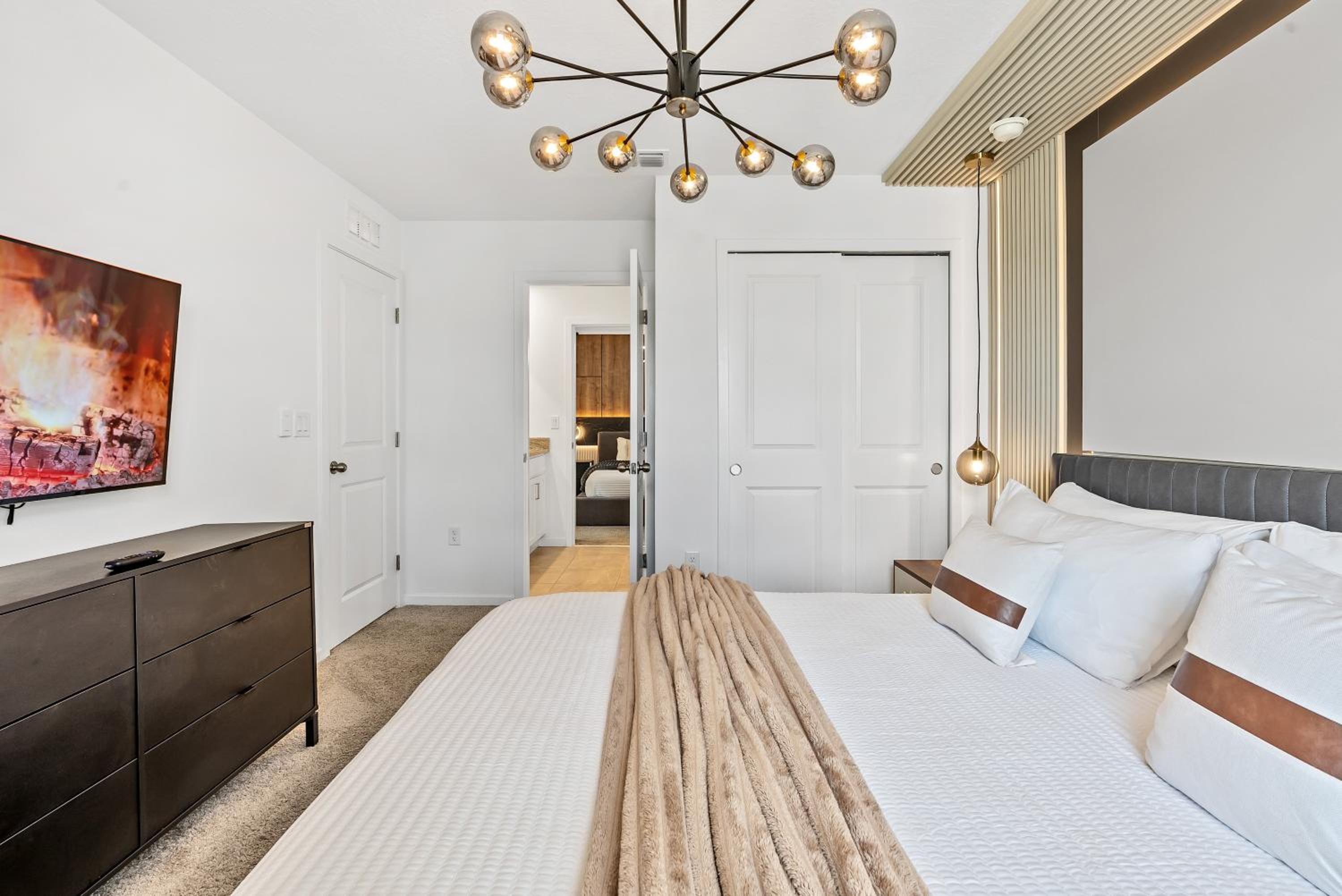 Adventure Escape w Epic Themed Bedrooms and Private Pool