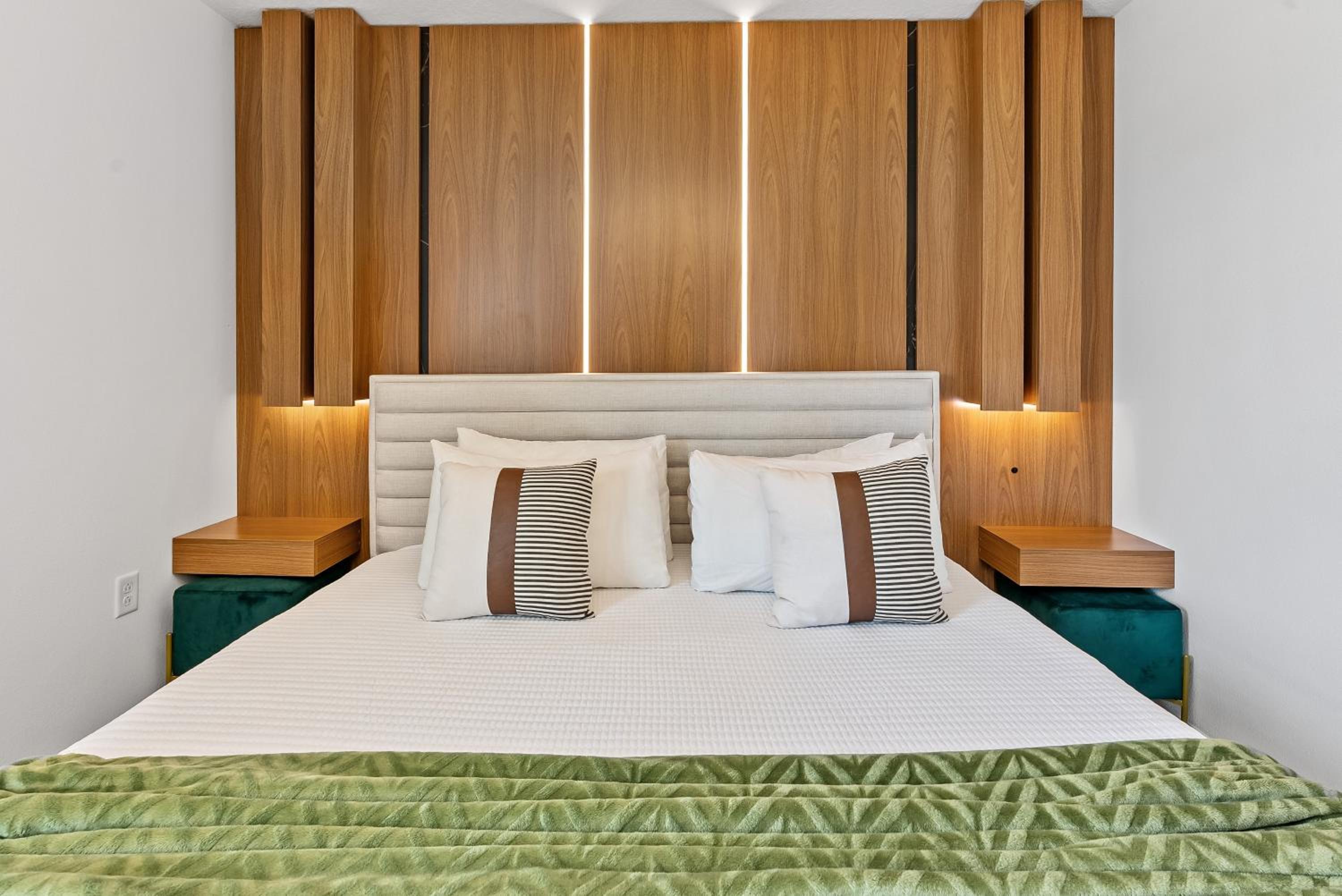 Adventure Escape w Epic Themed Bedrooms and Private Pool