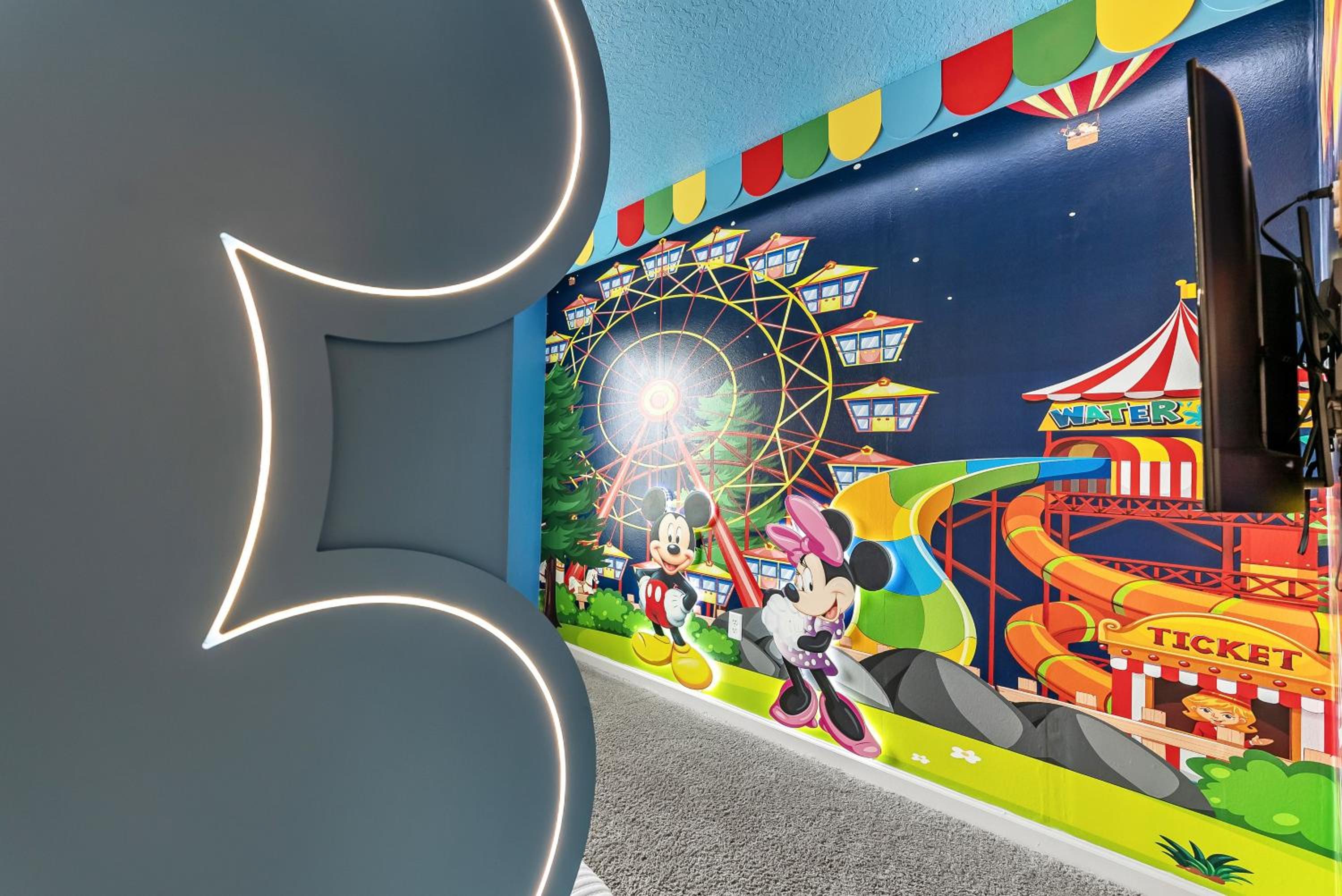 Adventure Escape w Epic Themed Bedrooms and Private Pool
