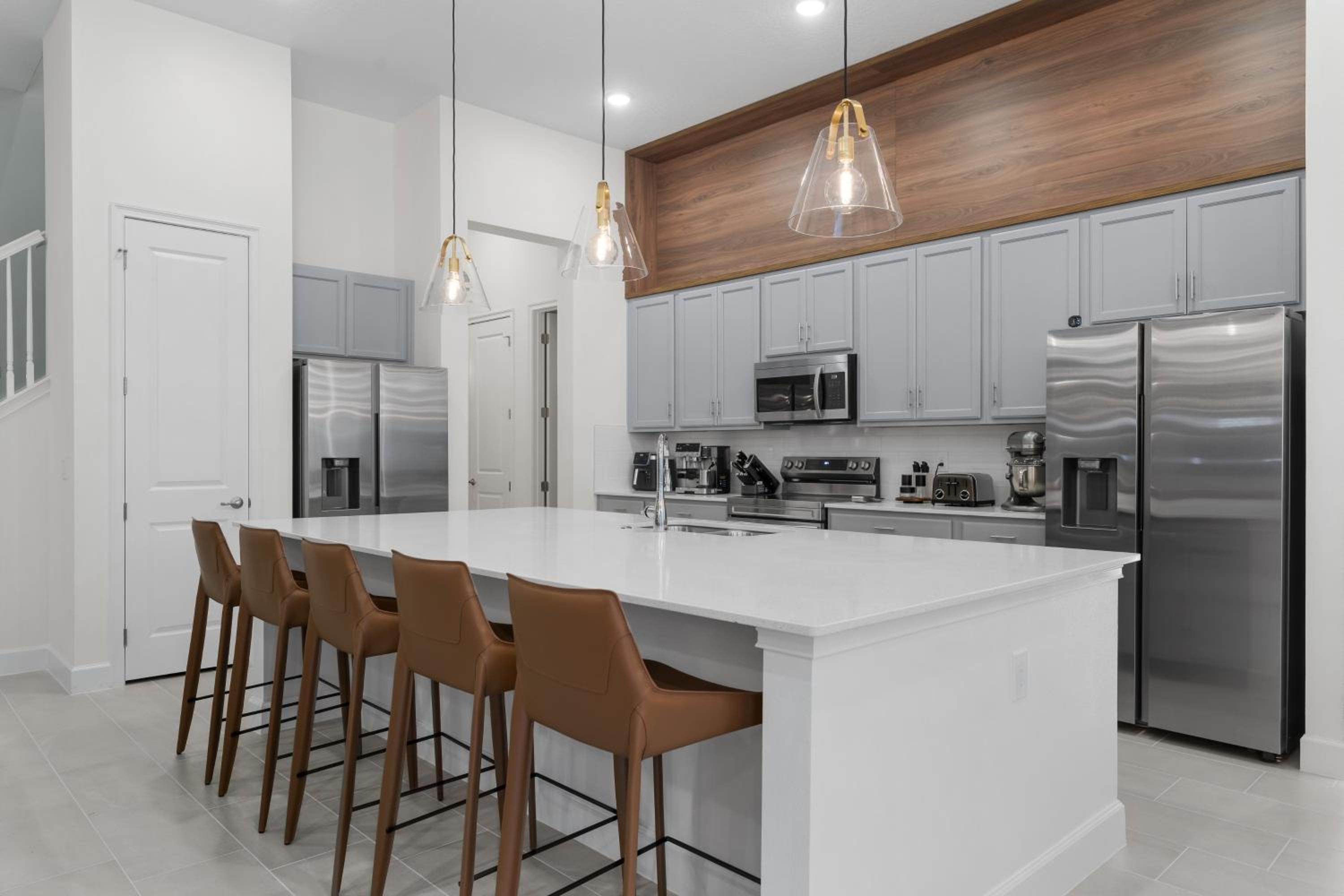 Brand New Modern State of the Art Home! Sleeps 31