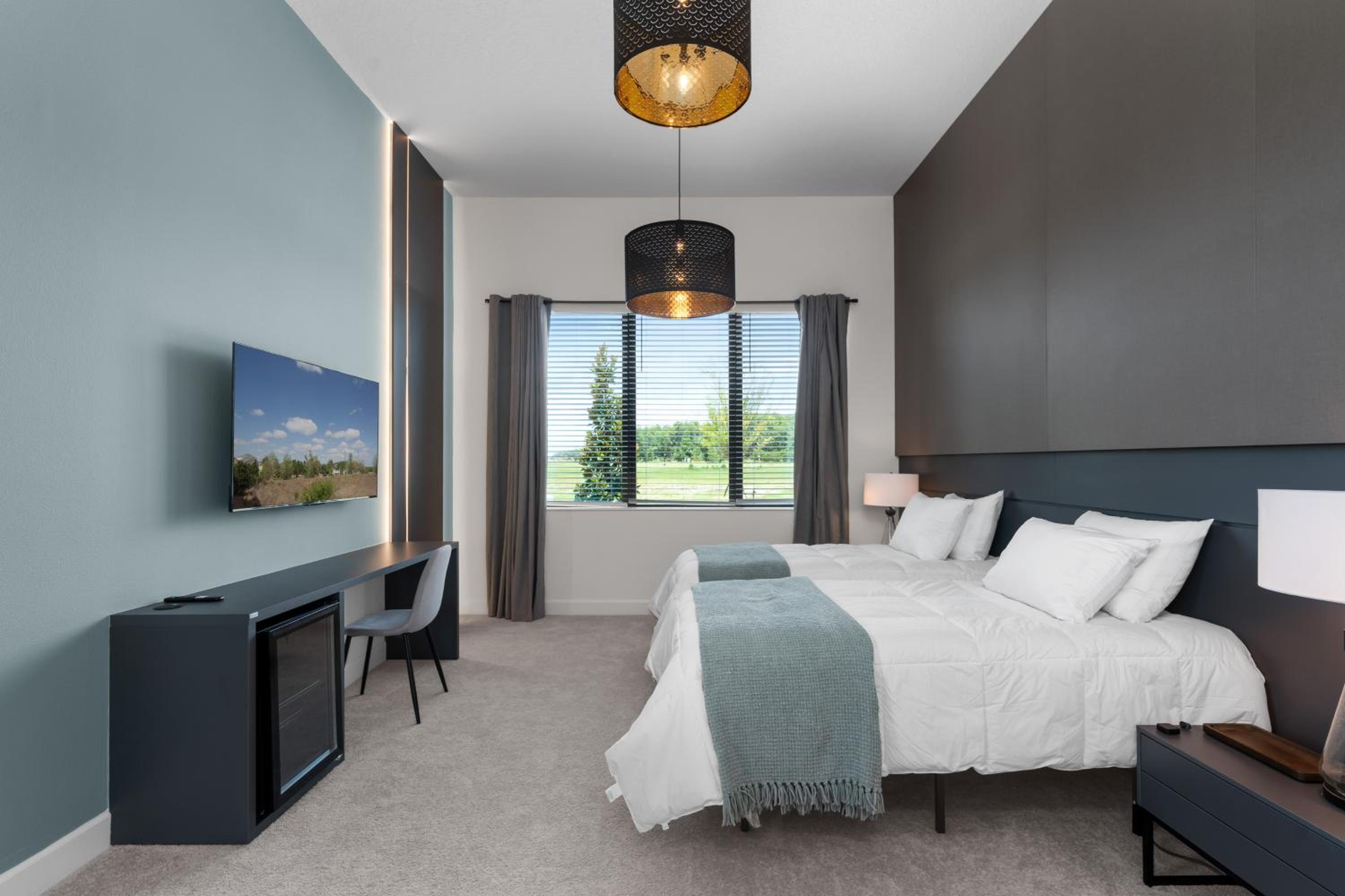 Brand New Modern State of the Art Home! Sleeps 31