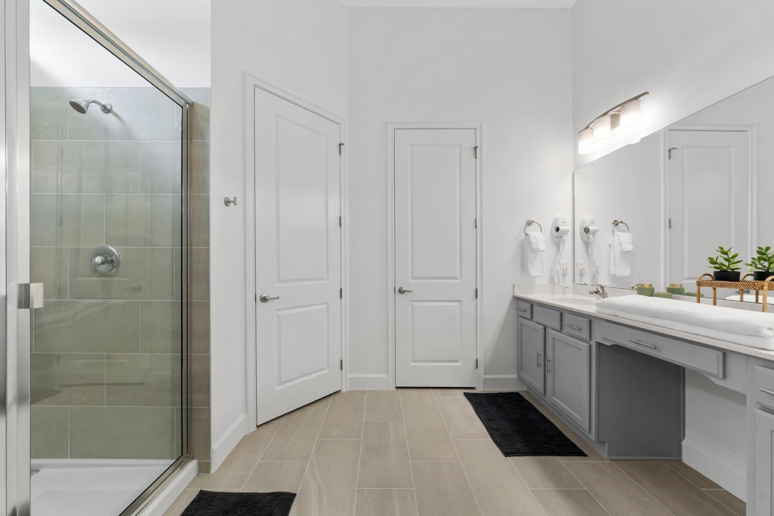 Brand New Modern State of the Art Home! Sleeps 31