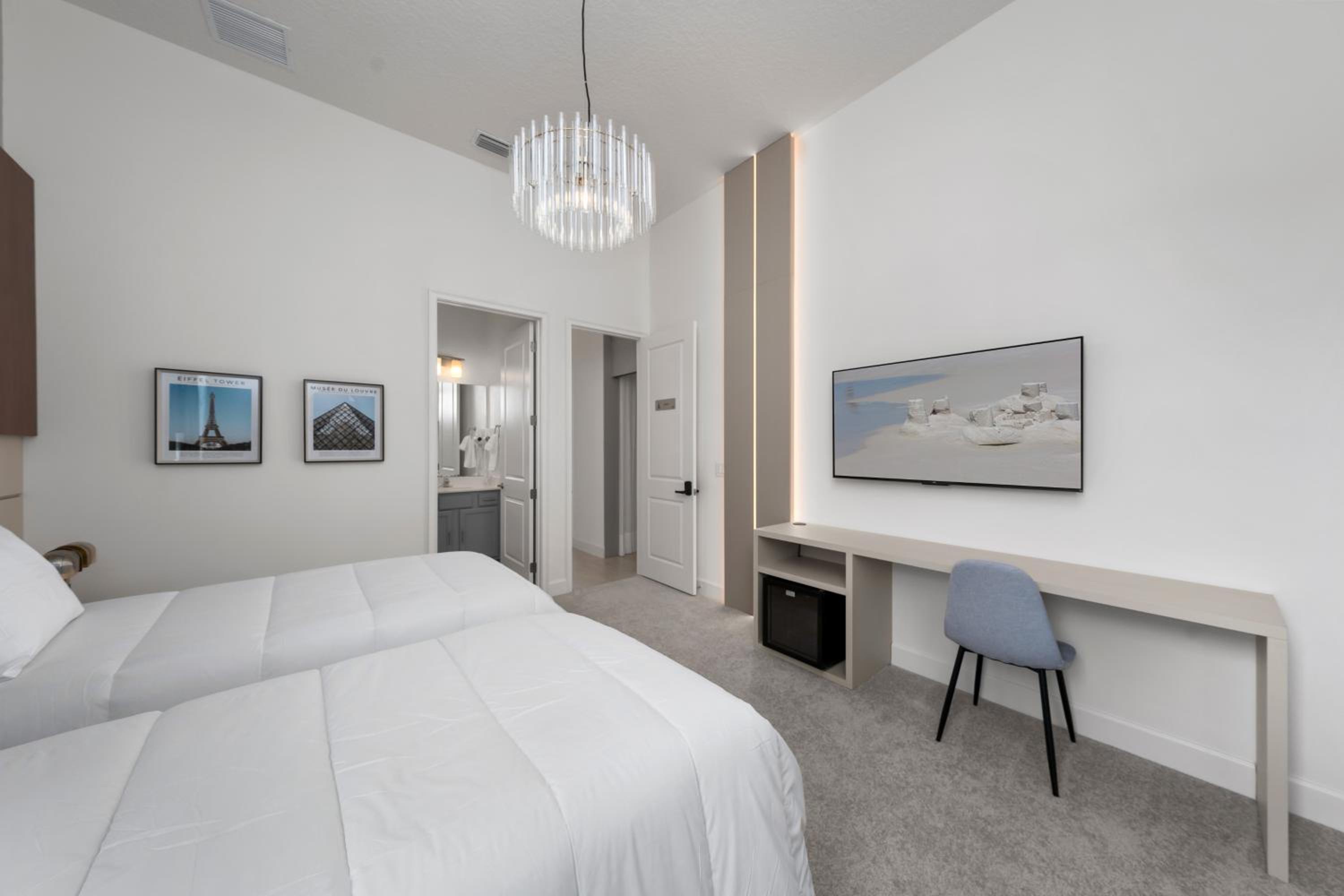 Brand New Modern State of the Art Home! Sleeps 31