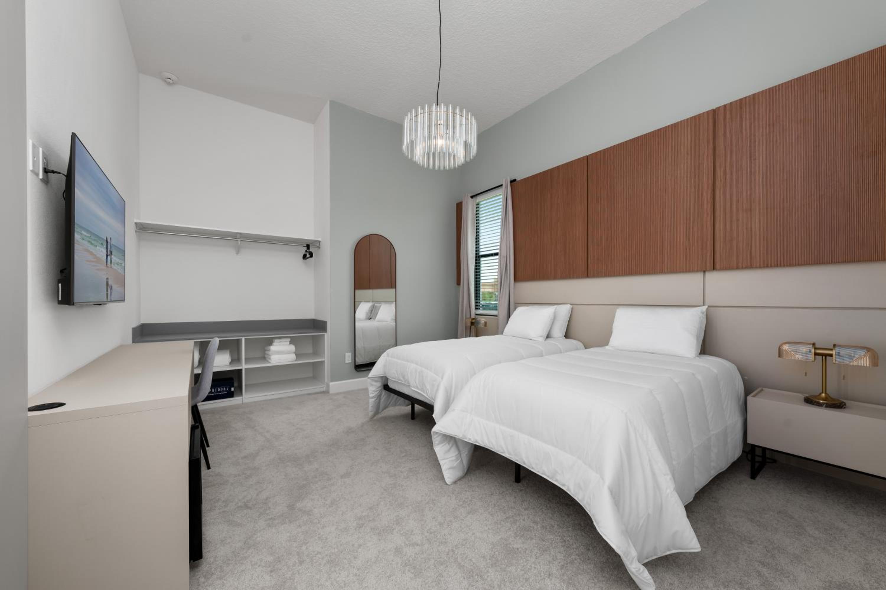 Brand New Modern State of the Art Home! Sleeps 31