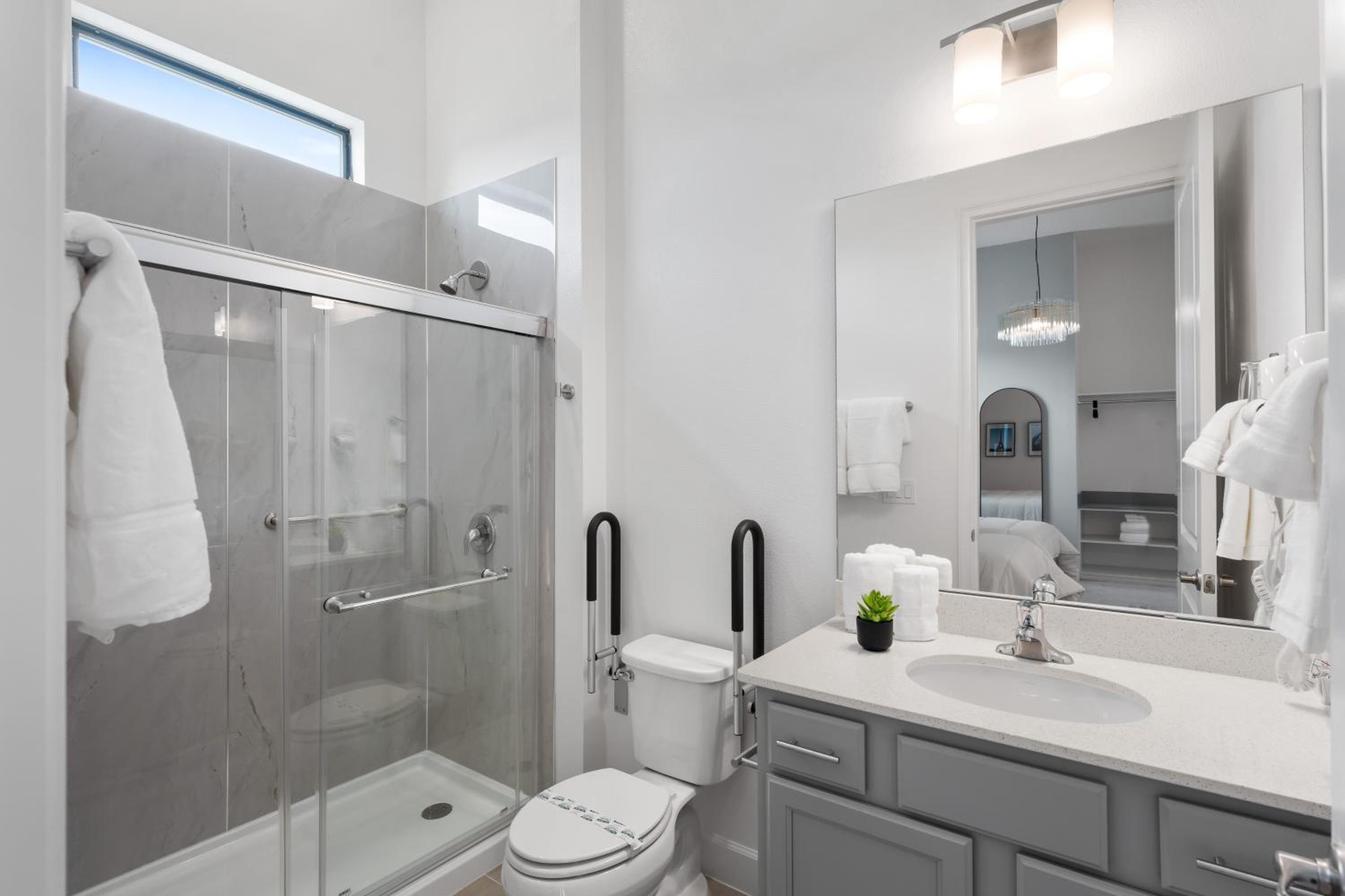 Brand New Modern State of the Art Home! Sleeps 31