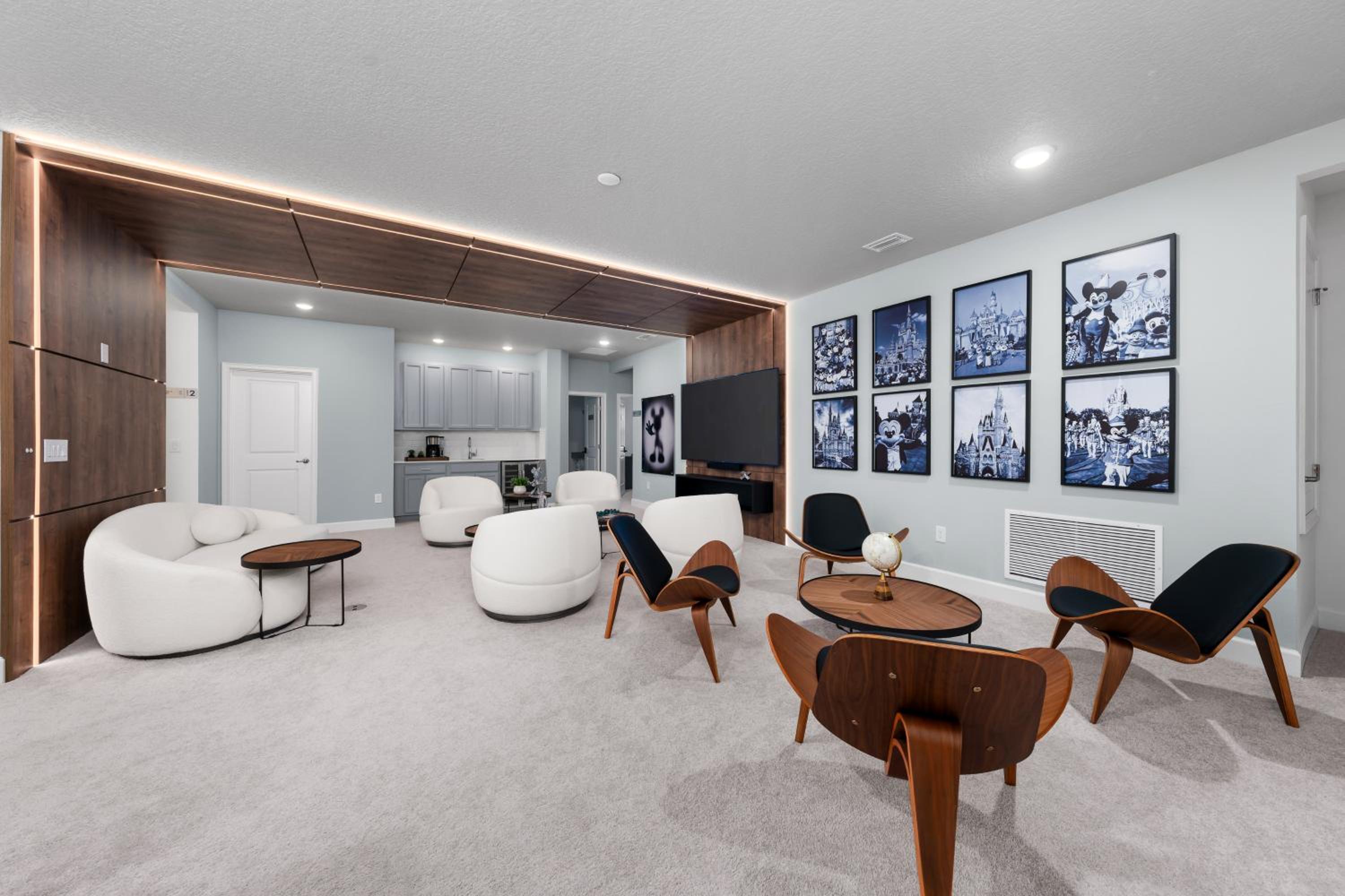 Brand New Modern State of the Art Home! Sleeps 31