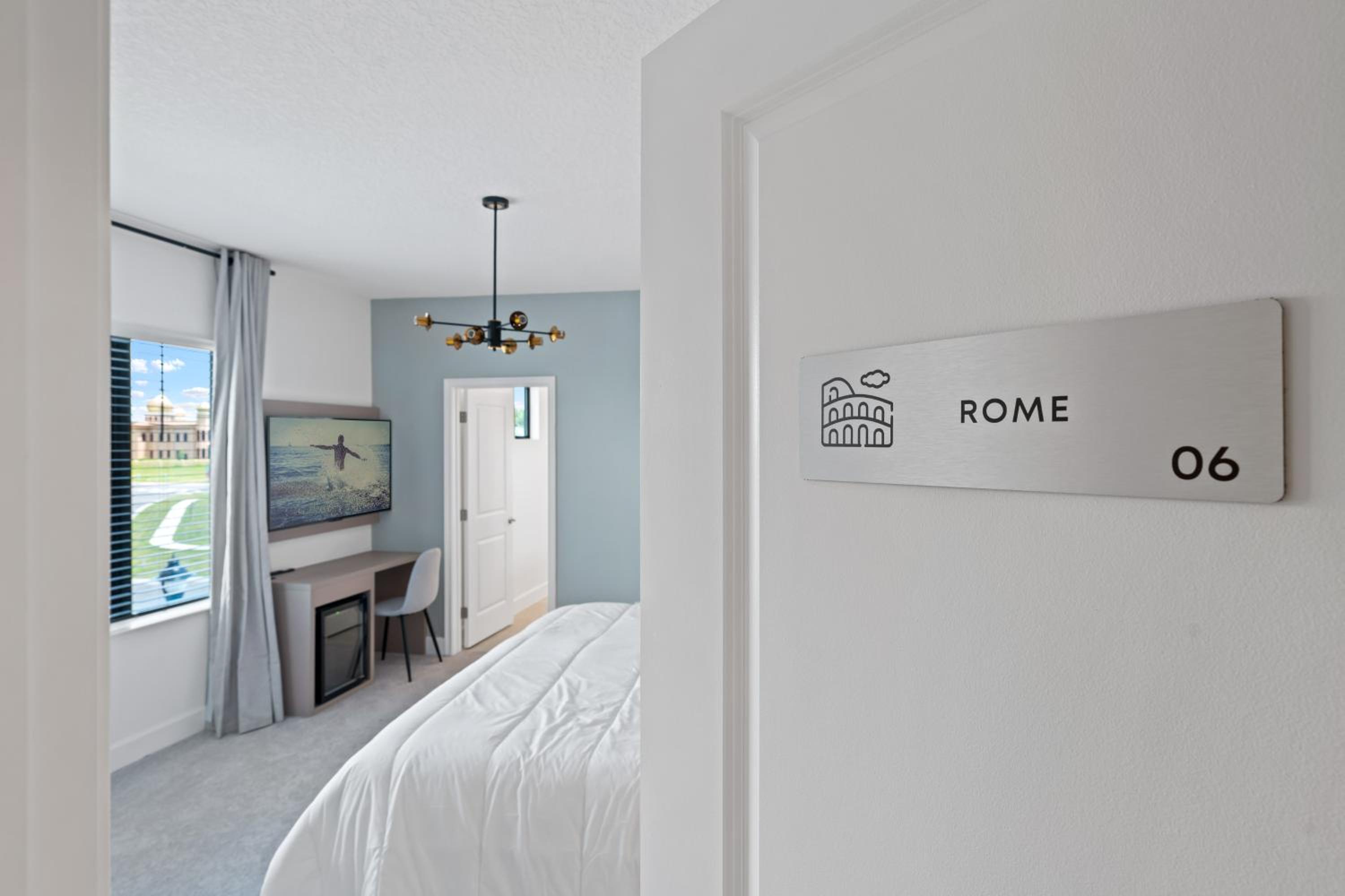 Brand New Modern State of the Art Home! Sleeps 31