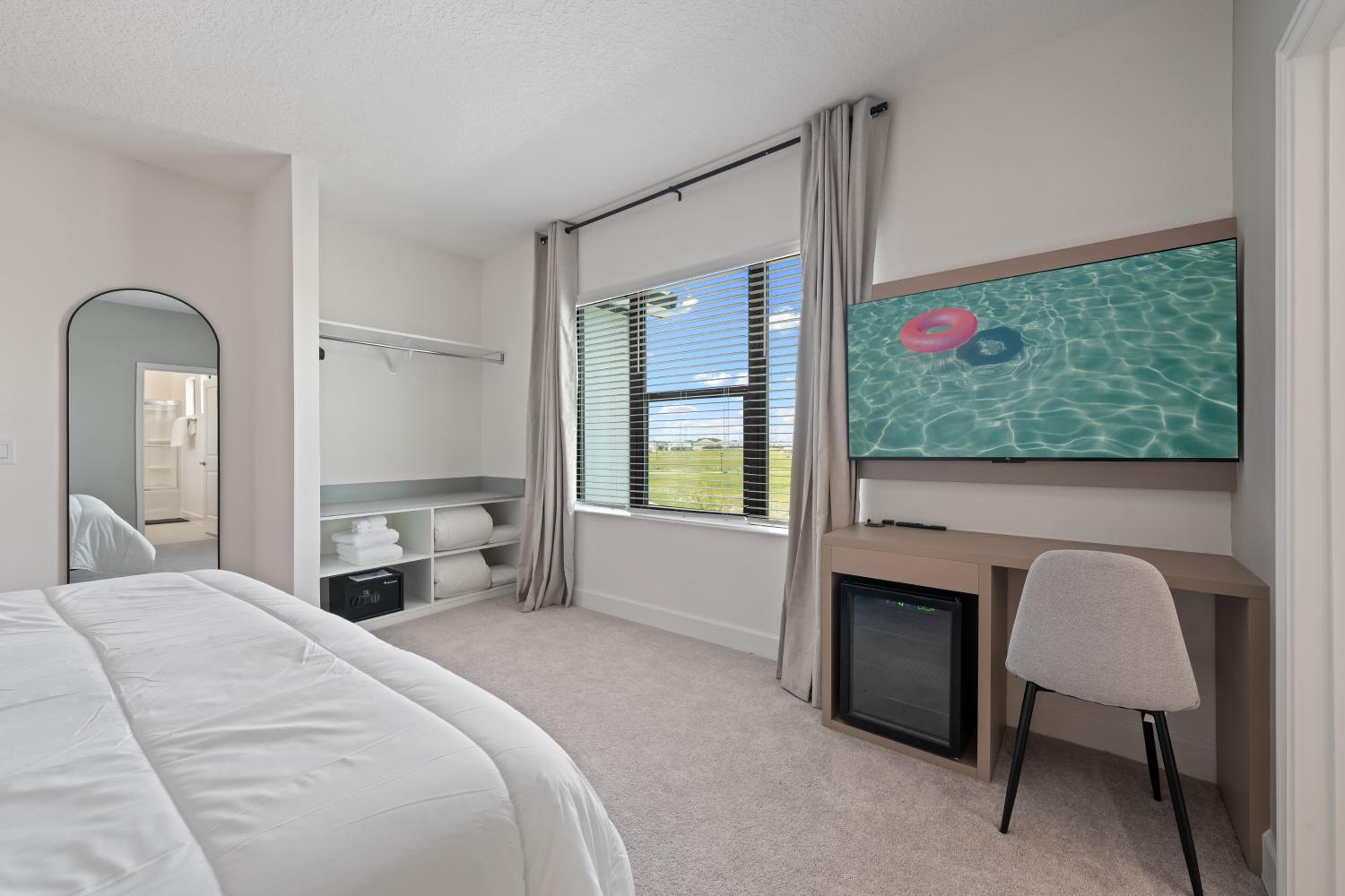 Brand New Modern State of the Art Home! Sleeps 31