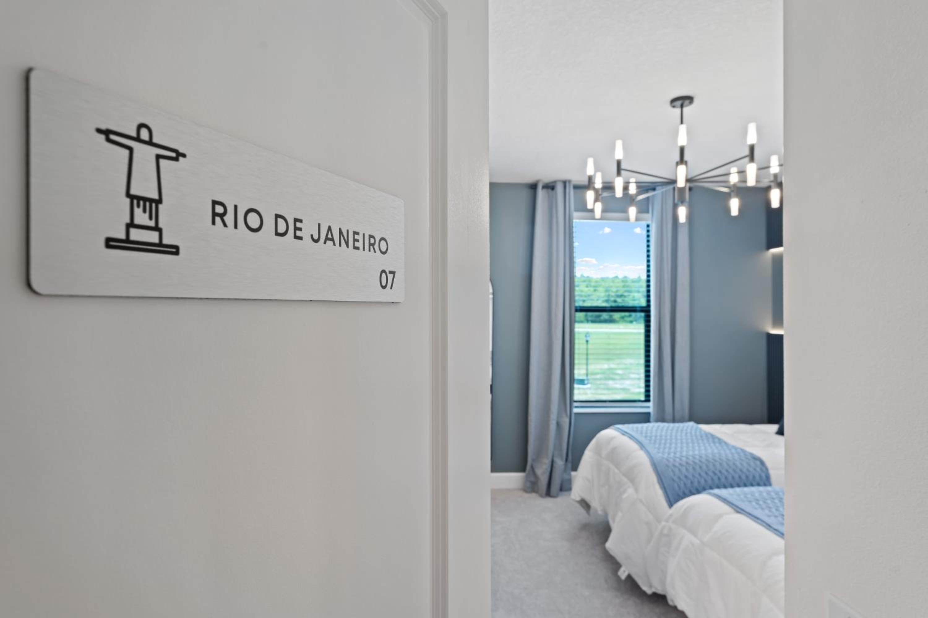 Brand New Modern State of the Art Home! Sleeps 31