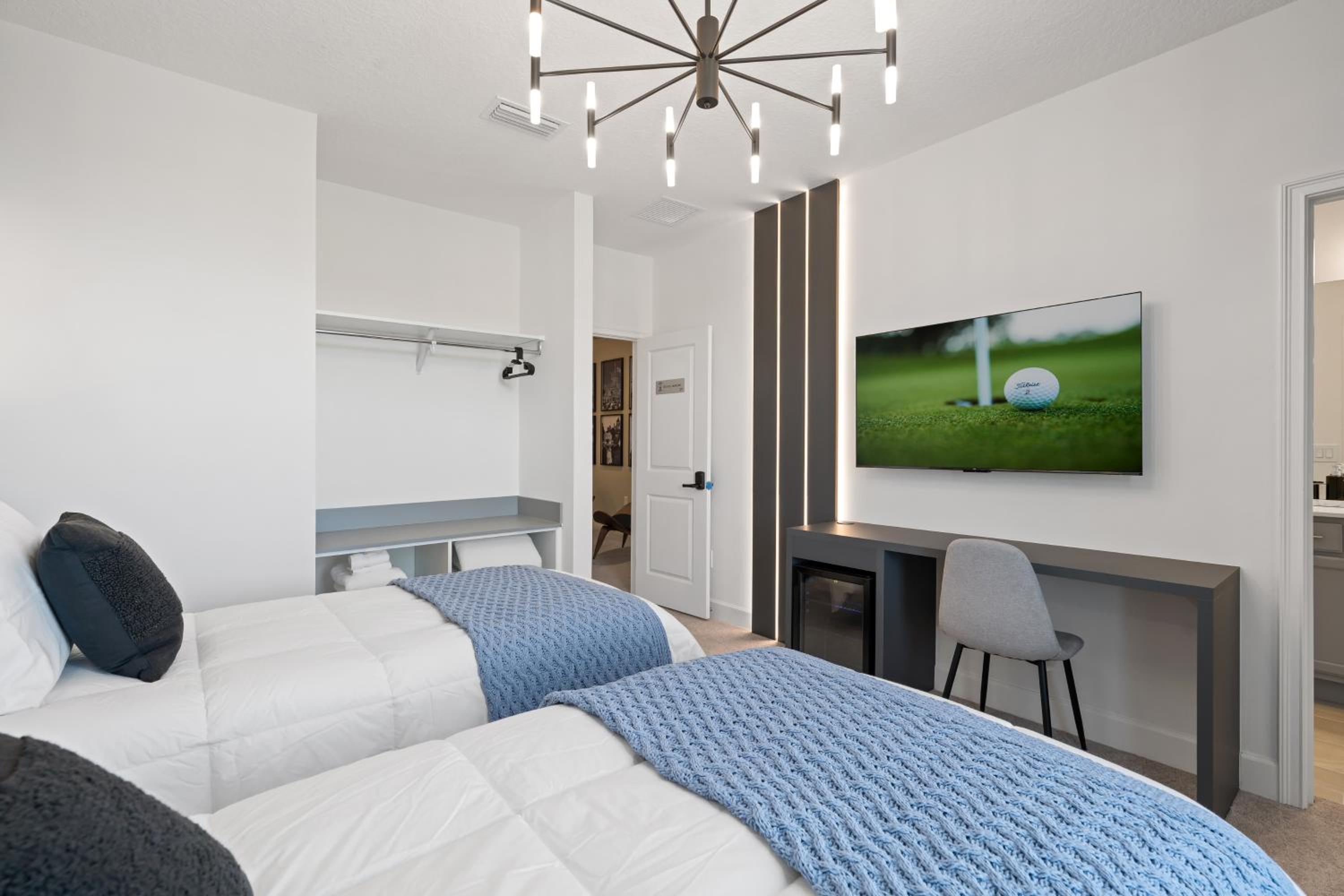 Brand New Modern State of the Art Home! Sleeps 31