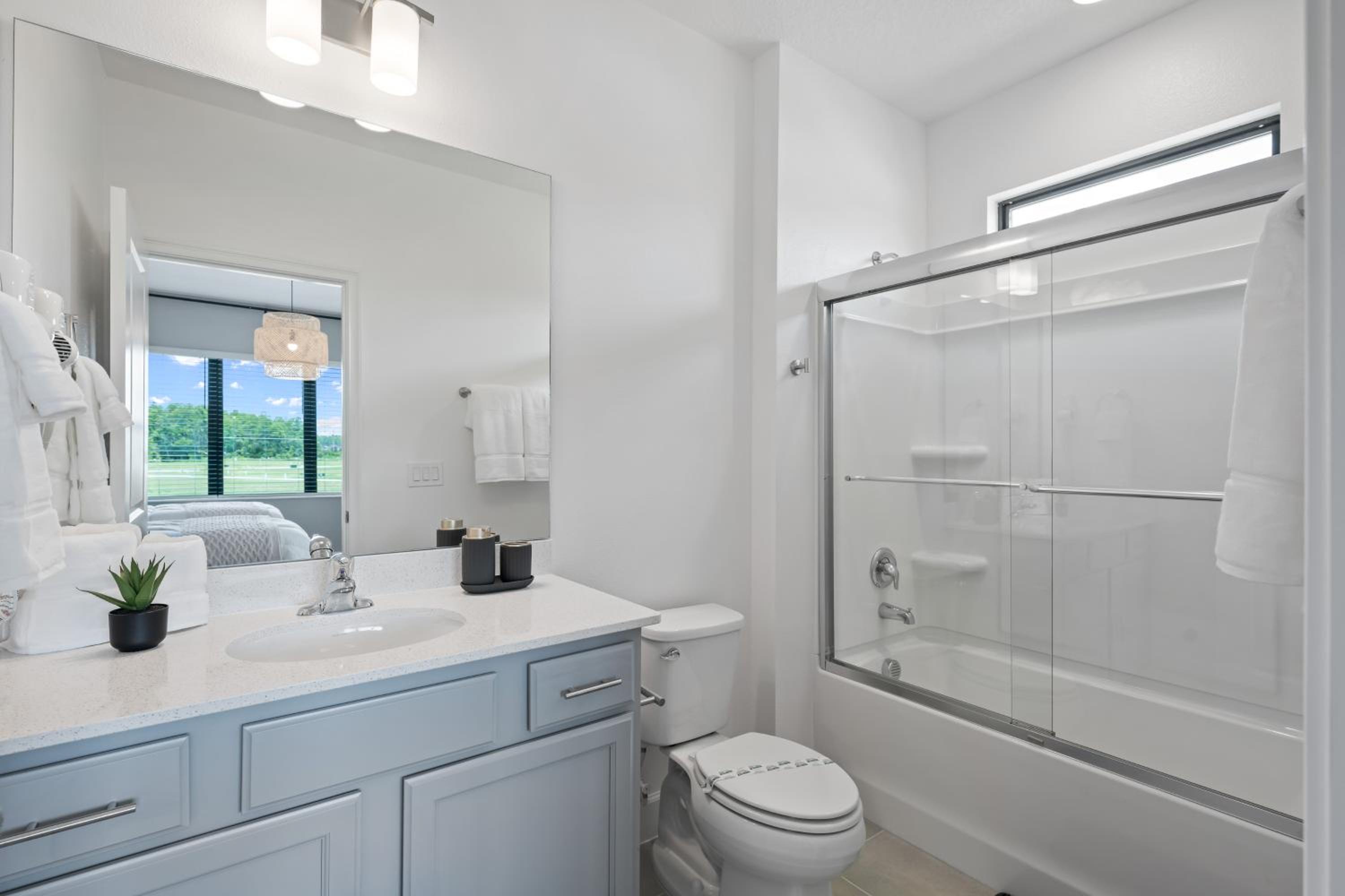Brand New Modern State of the Art Home! Sleeps 31