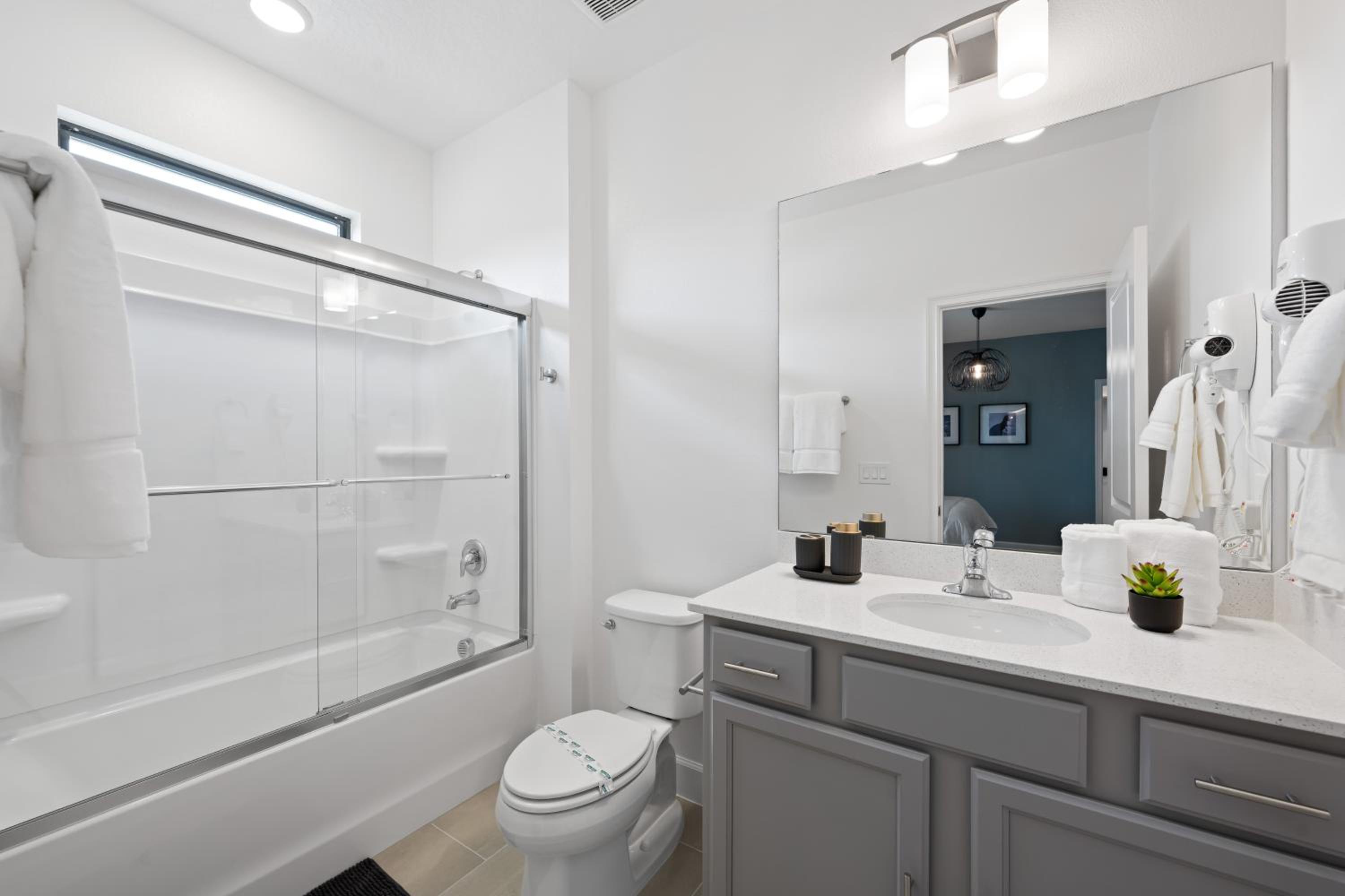 Brand New Modern State of the Art Home! Sleeps 31
