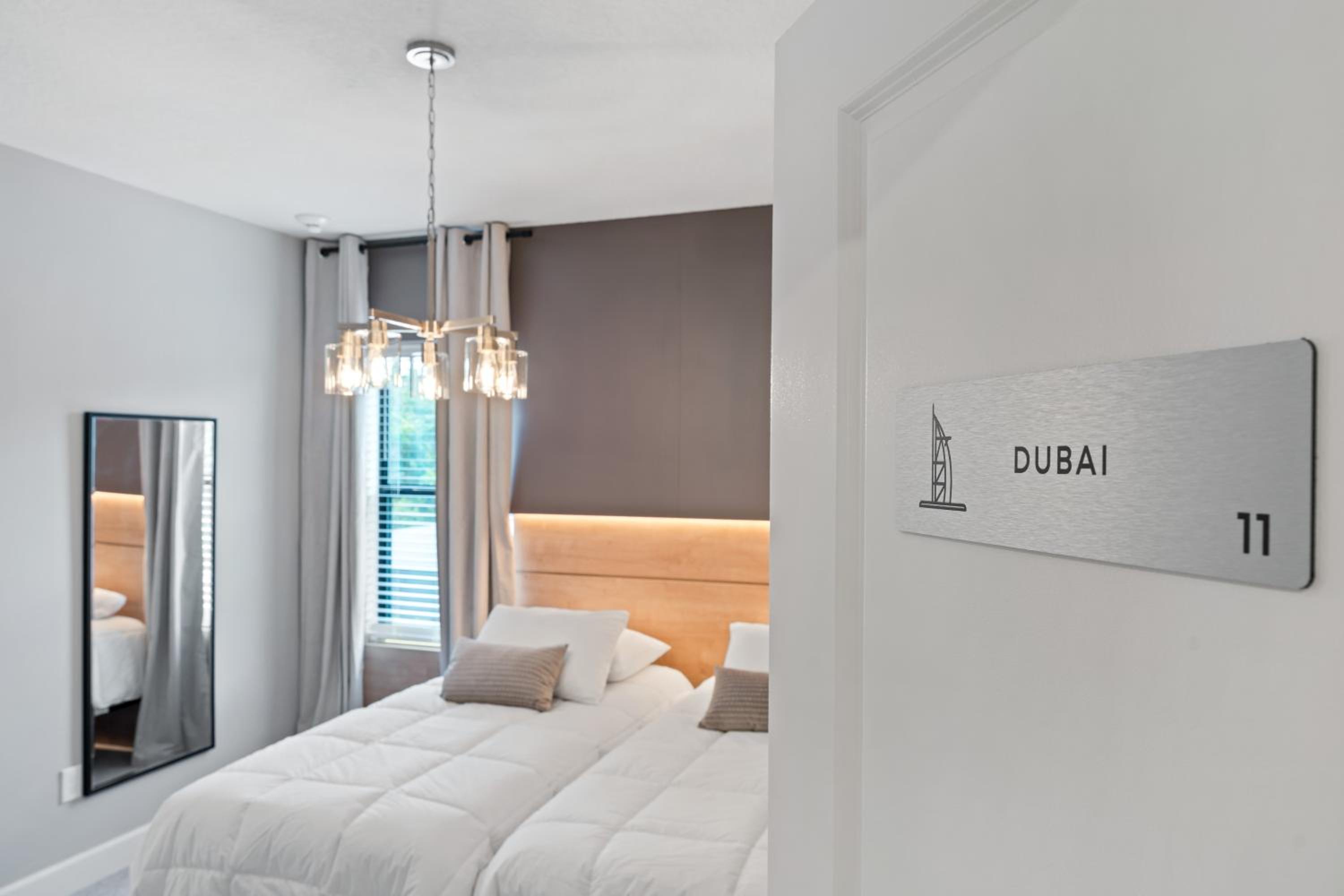 Brand New Modern State of the Art Home! Sleeps 31