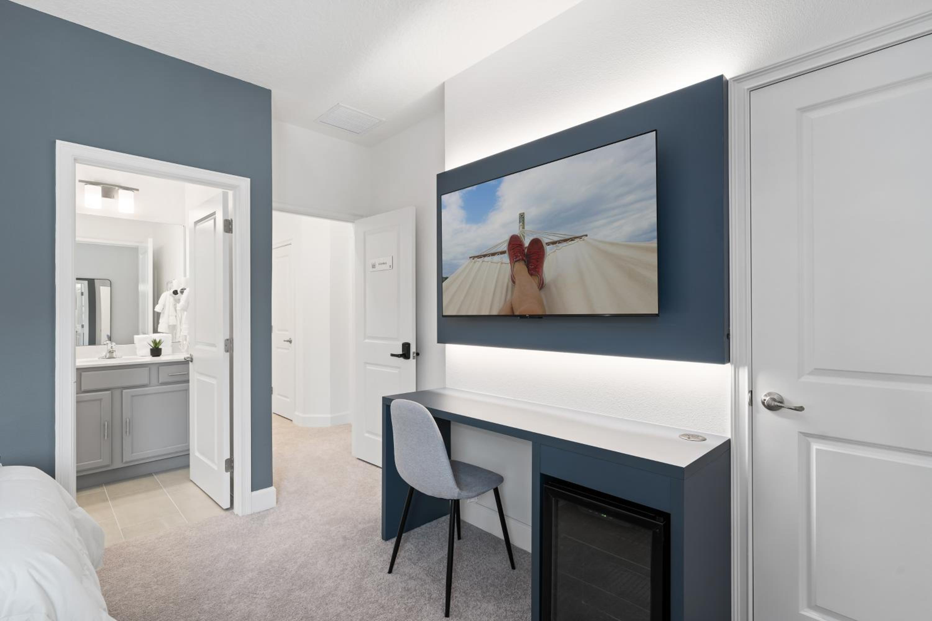 Brand New Modern State of the Art Home! Sleeps 31