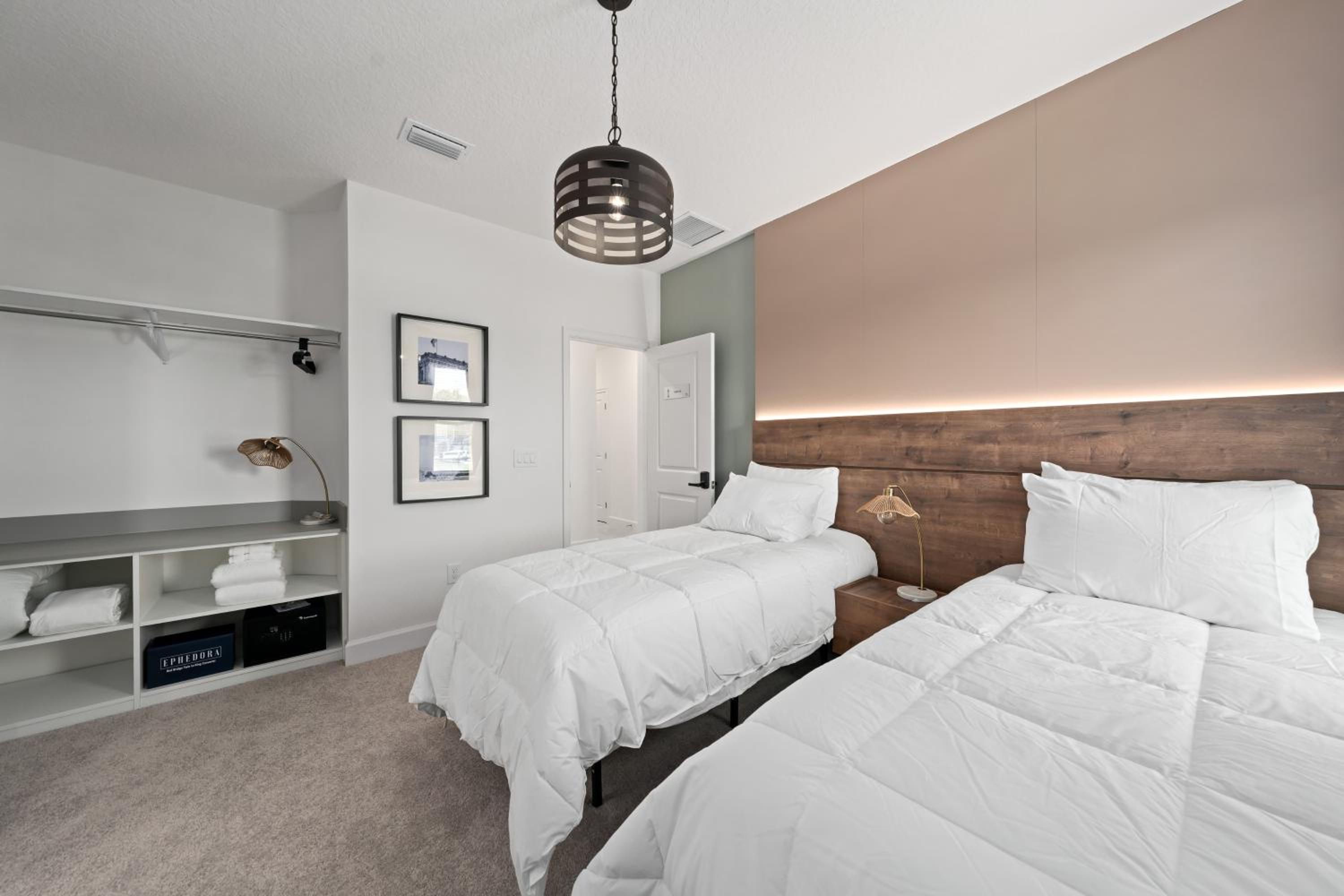 Brand New Modern State of the Art Home! Sleeps 31