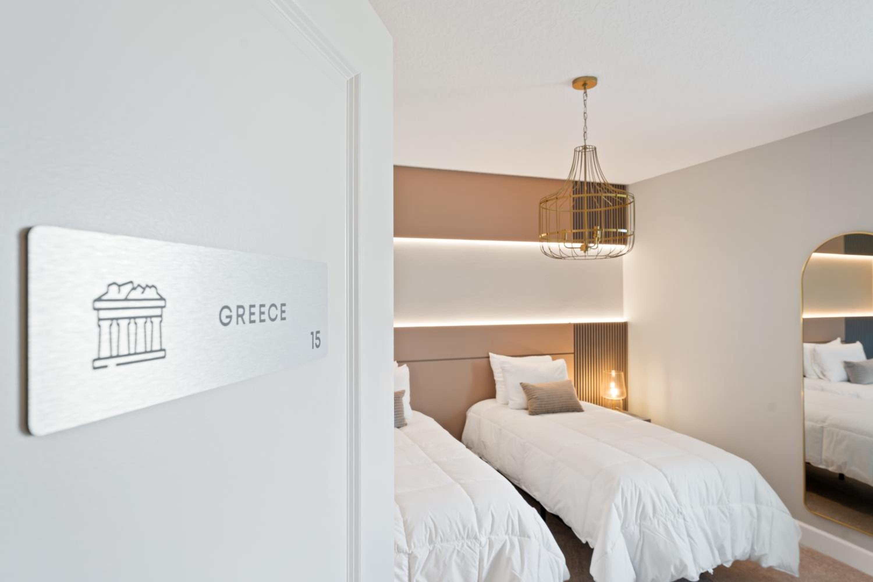 Brand New Modern State of the Art Home! Sleeps 31