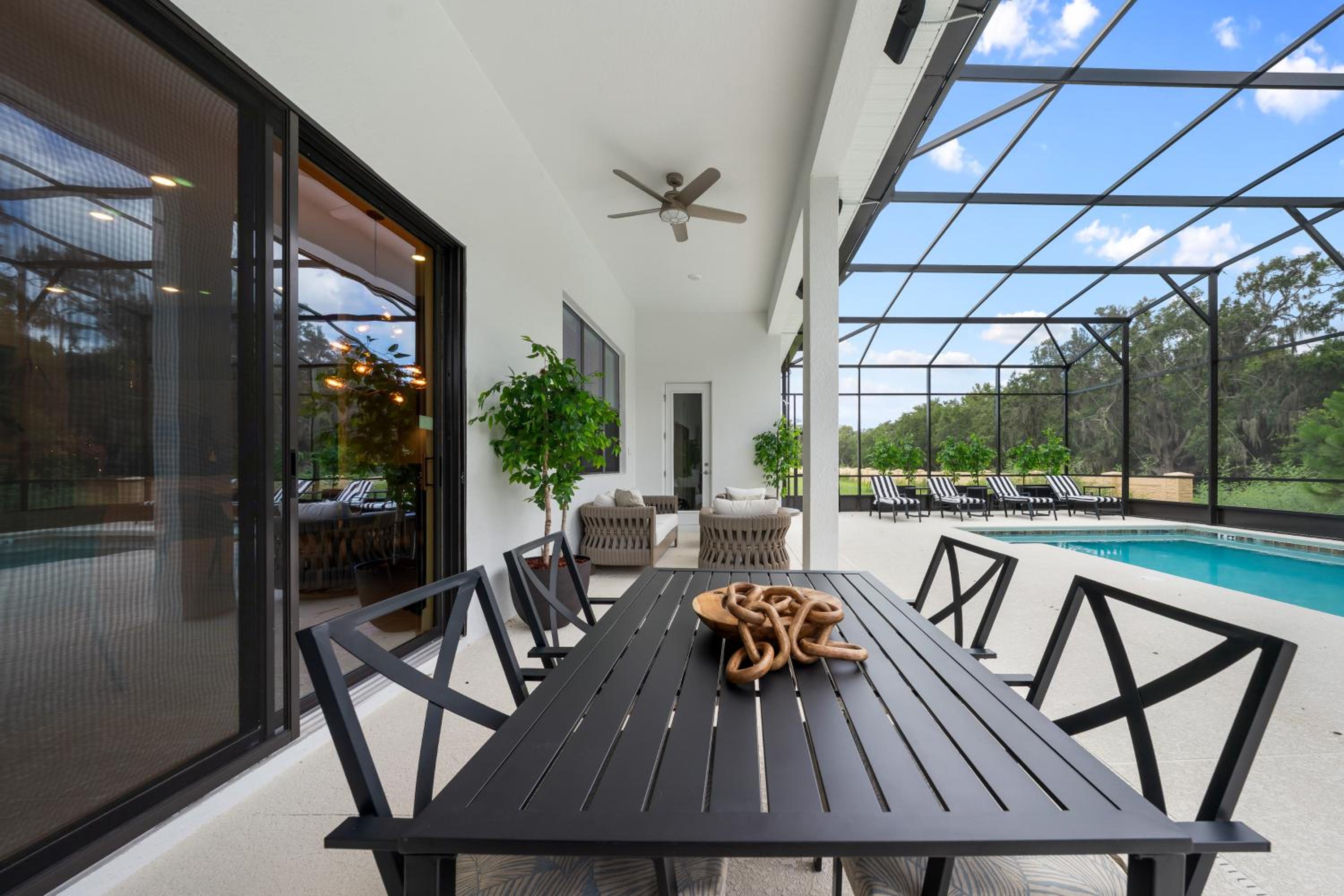 Brand New Modern State of the Art Home! Sleeps 31