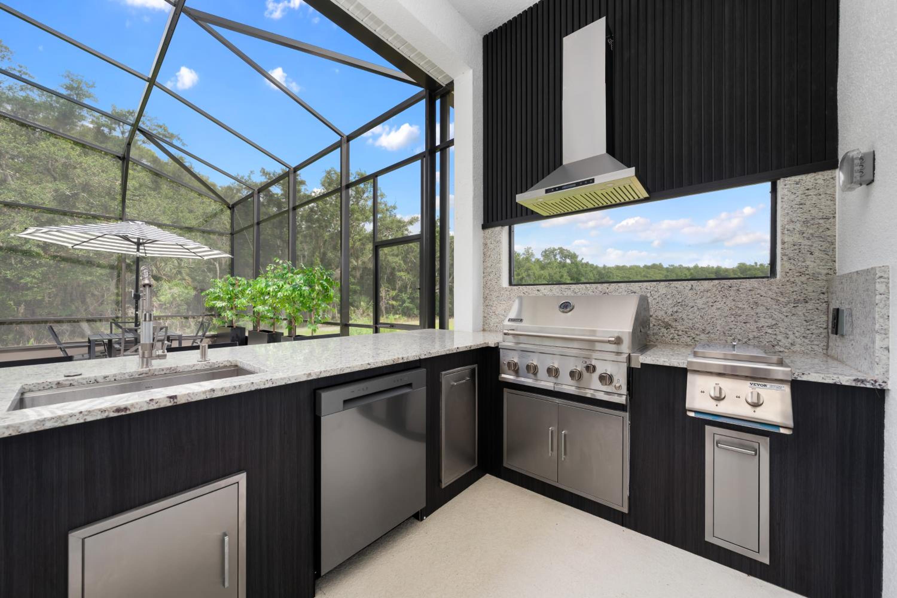Brand New Modern State of the Art Home! Sleeps 31