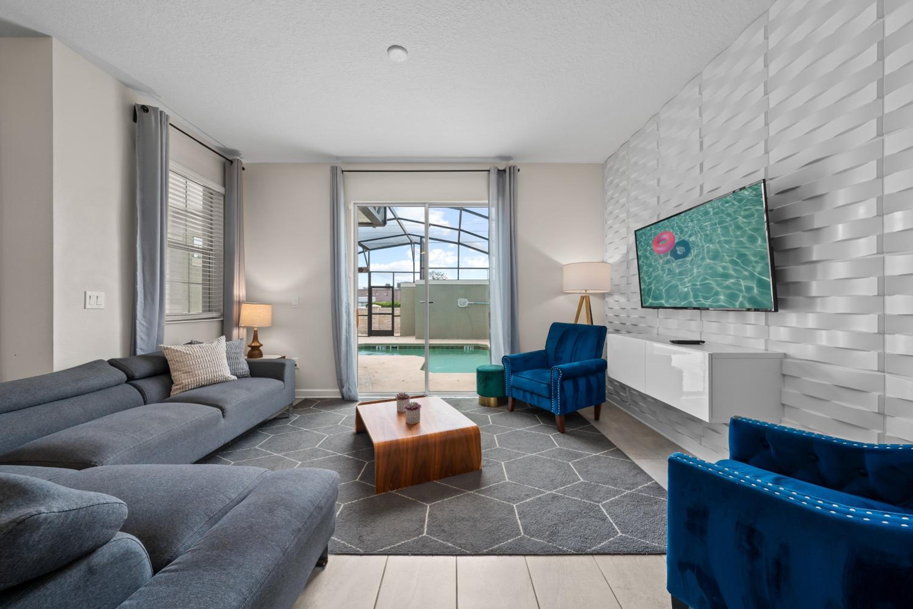 Chic Resort Getaway – 15 Min to Disney