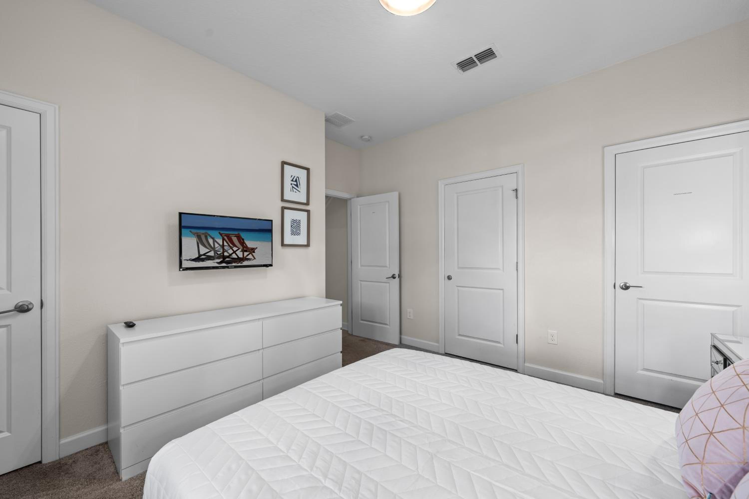 Chic Resort Getaway – 15 Min to Disney