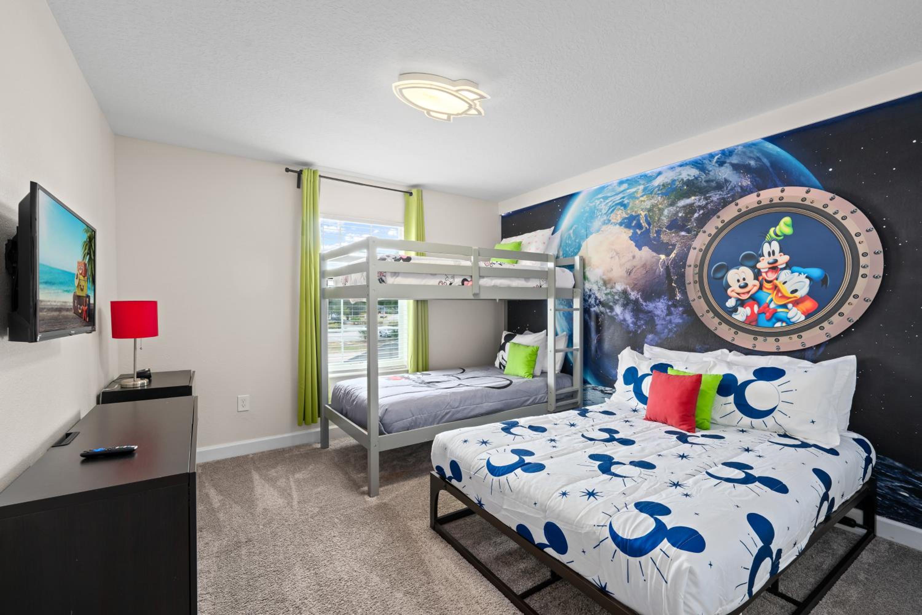 Chic Resort Getaway – 15 Min to Disney
