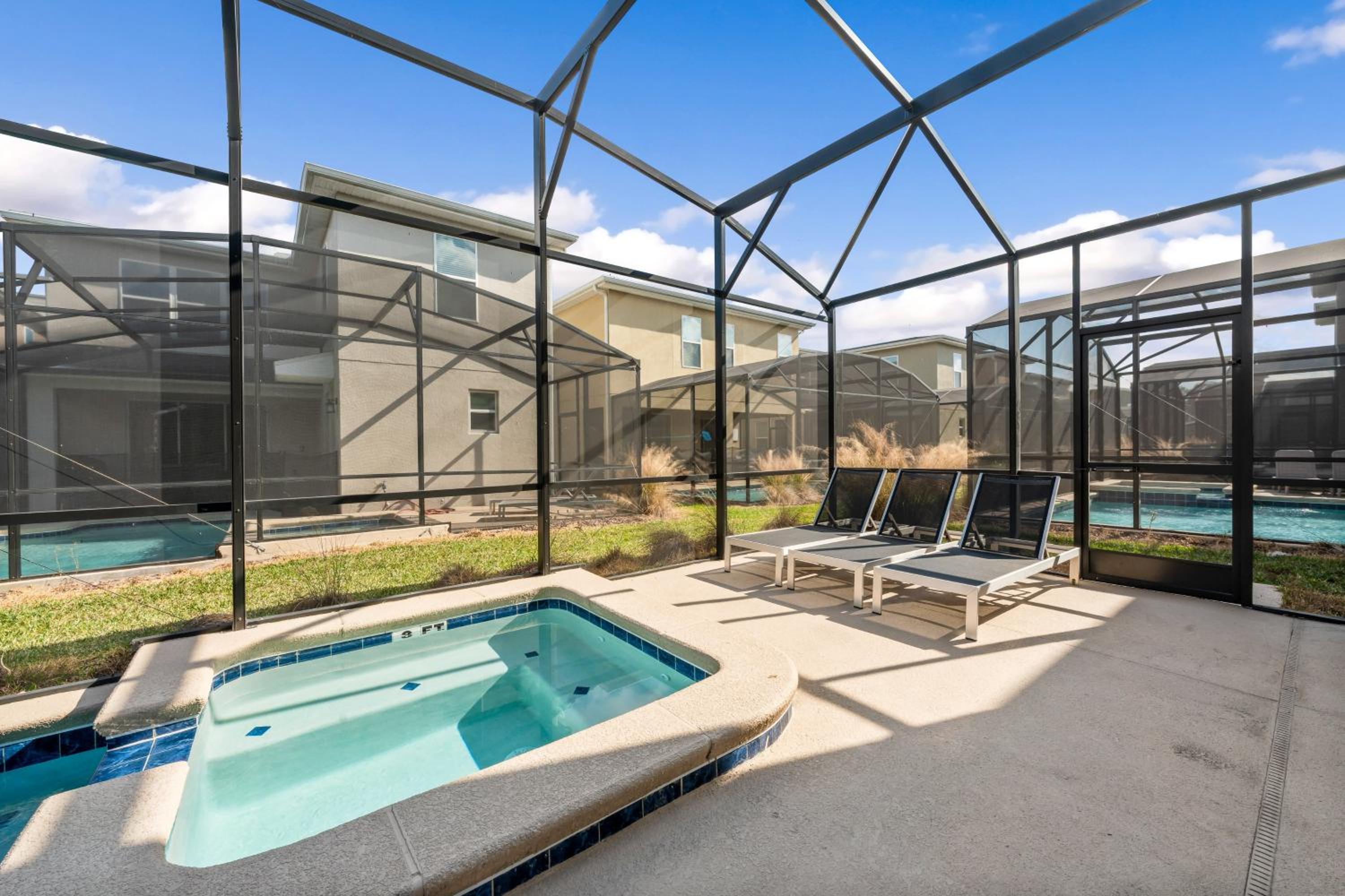 5BR/5BA Home & Storey Lake Water Park Amenities