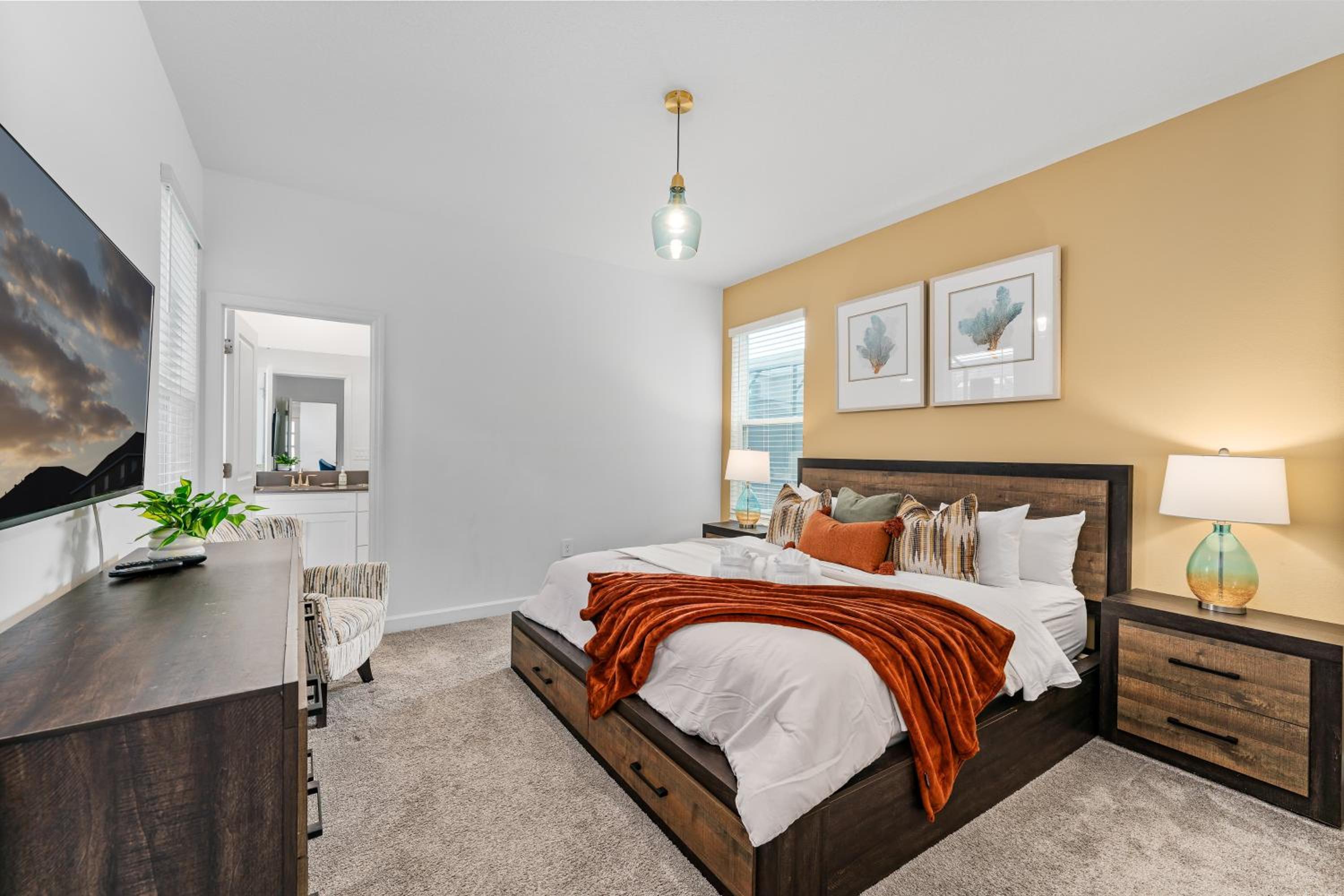 5BR/5BA Home & Storey Lake Water Park Amenities