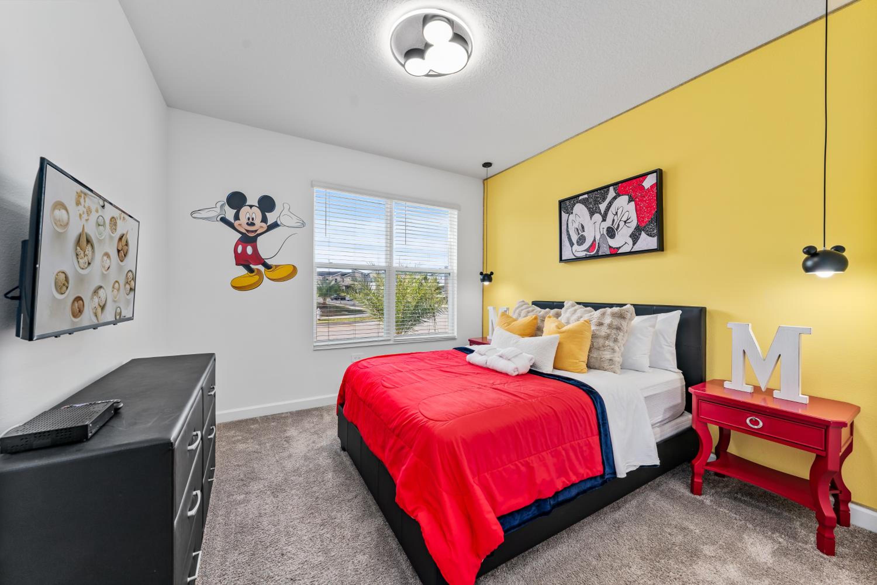 5BR/5BA Home & Storey Lake Water Park Amenities