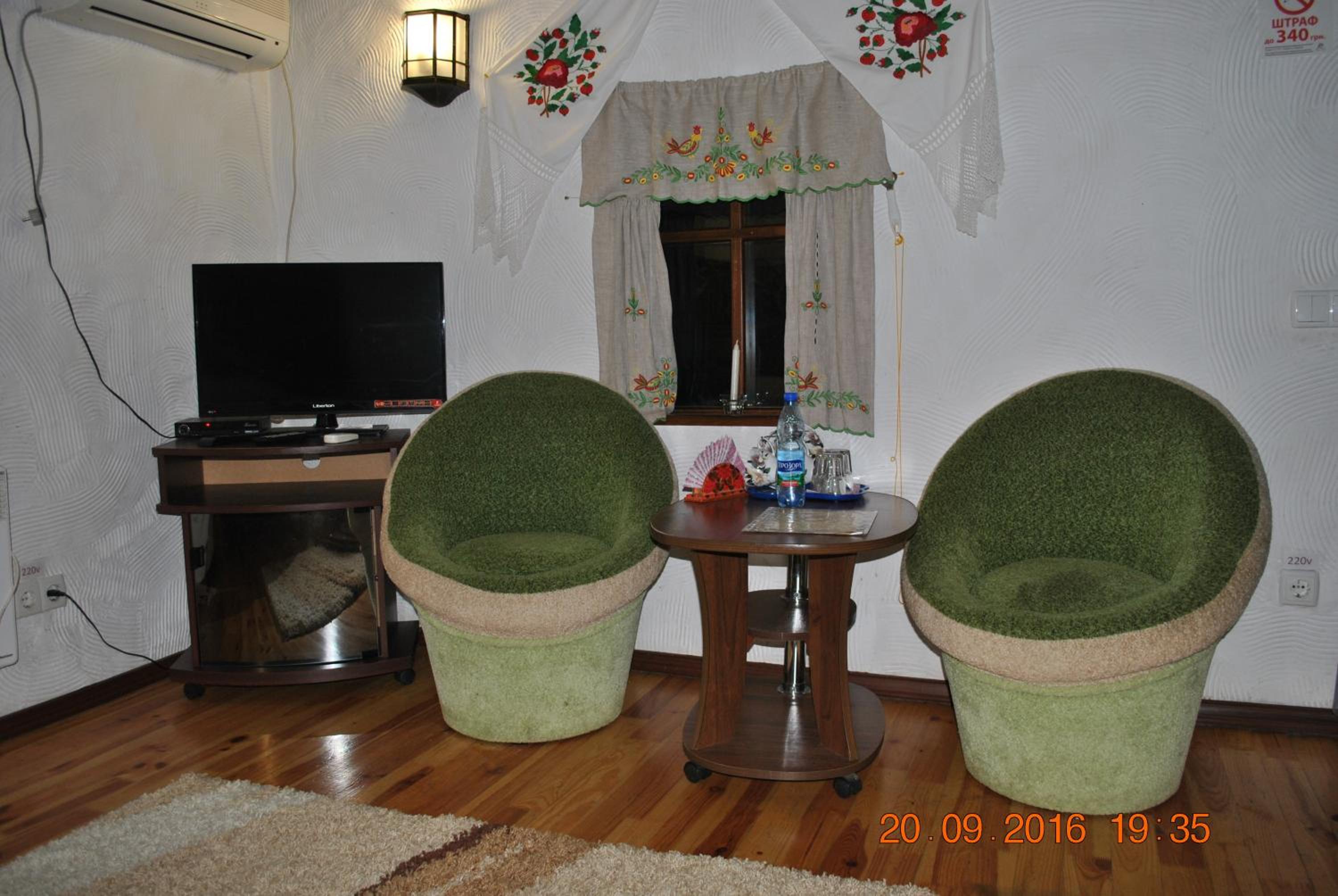 Photo 38