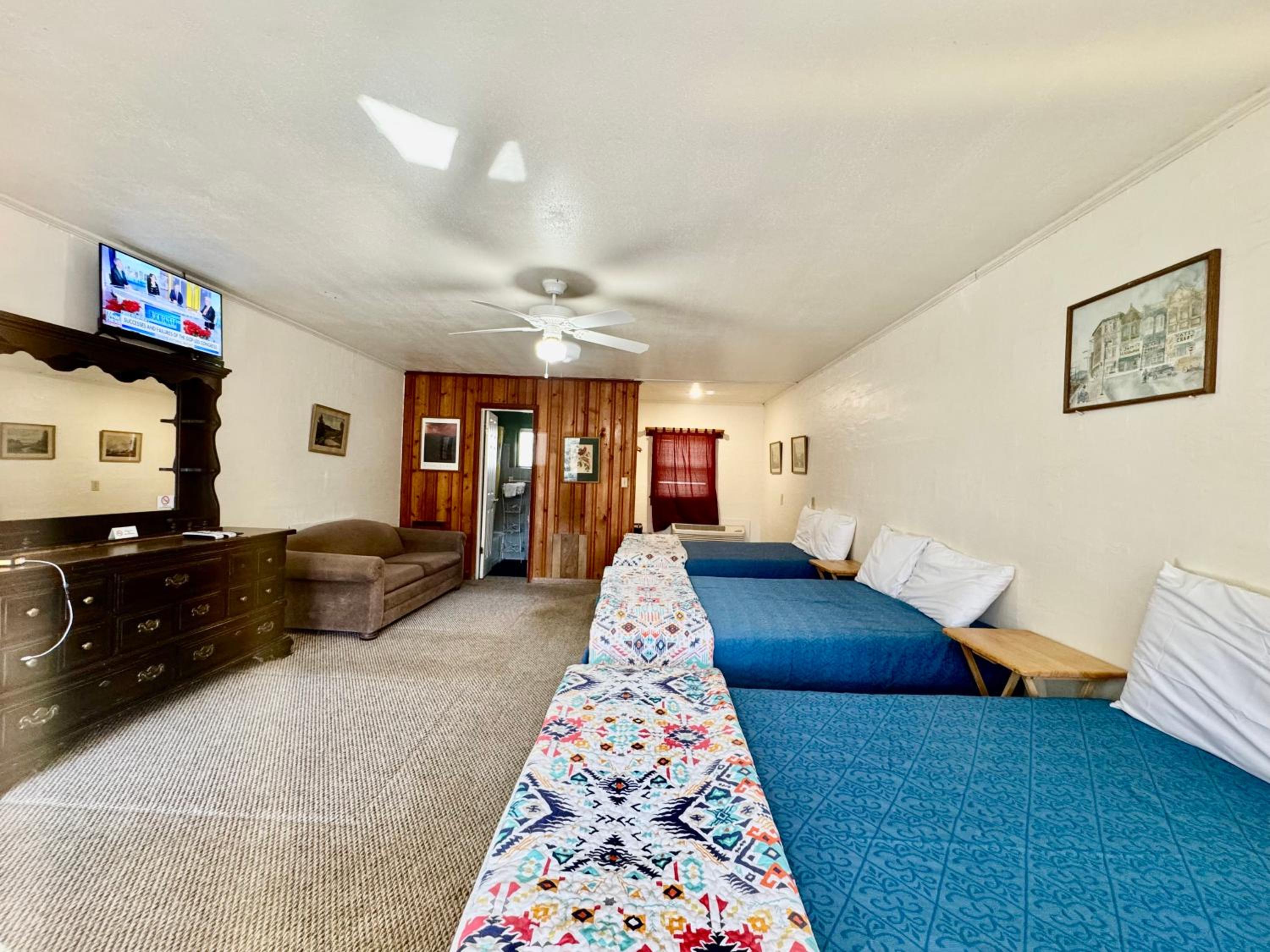 Parkview Lodge & Cabins